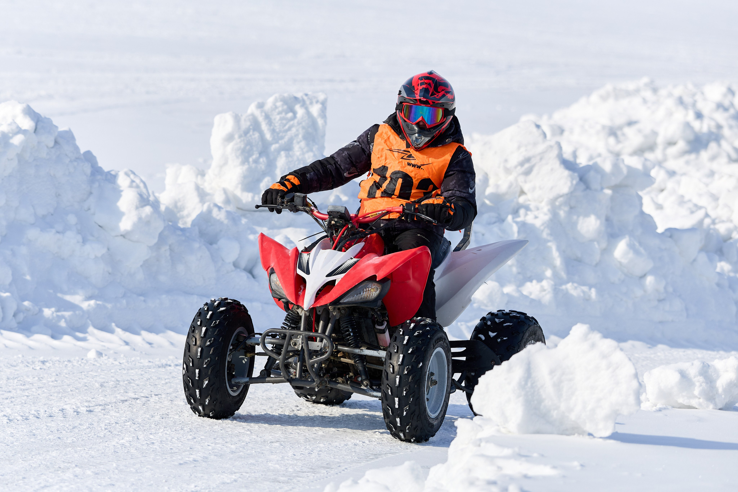 Топим Лёд — 2026. Соревнования на квадроциклах. Фотограф в Новосибирске Алена Скокова