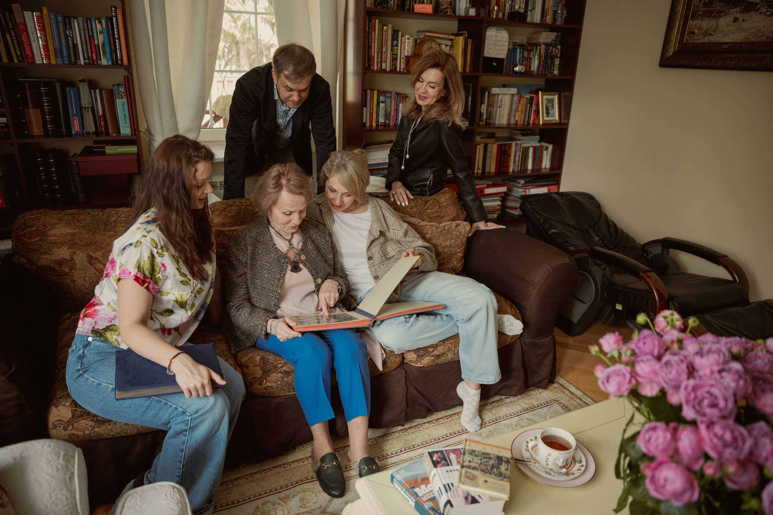 Семейная домашняя фотосессия. Индивидуальный и семейный фотограф Ирина Москвичёва