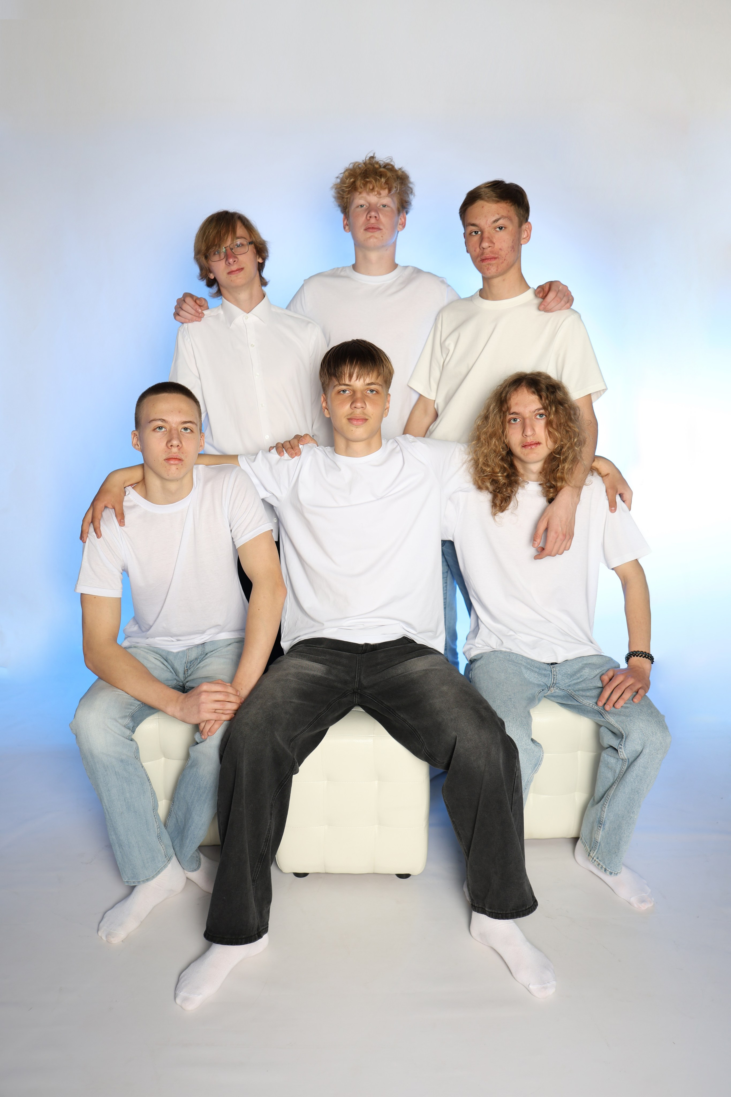 Школьная фотосессия в студии. Фотограф фотосалон SO! photo&video город Находка Приморский край