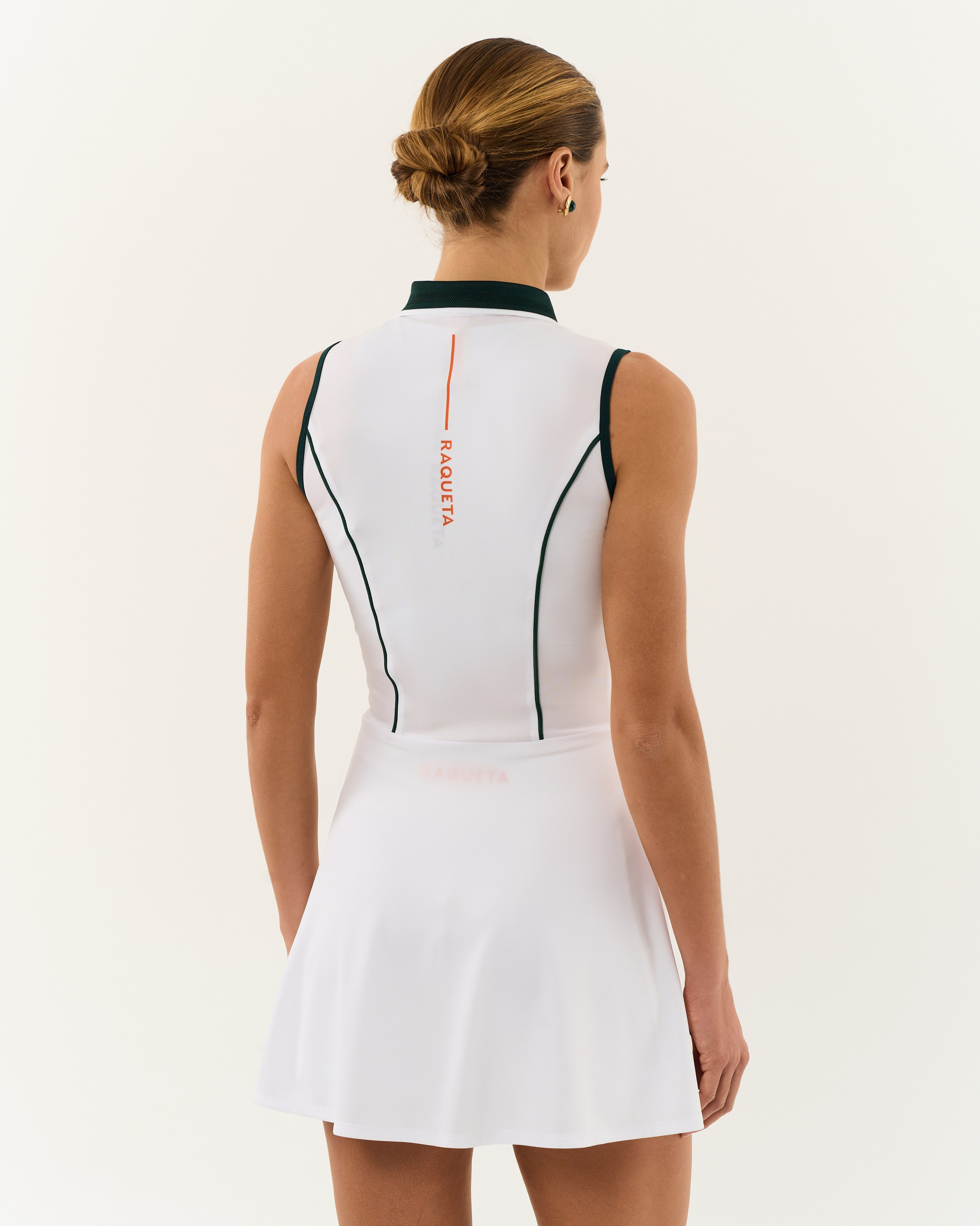 RAQUETA. 595 Production