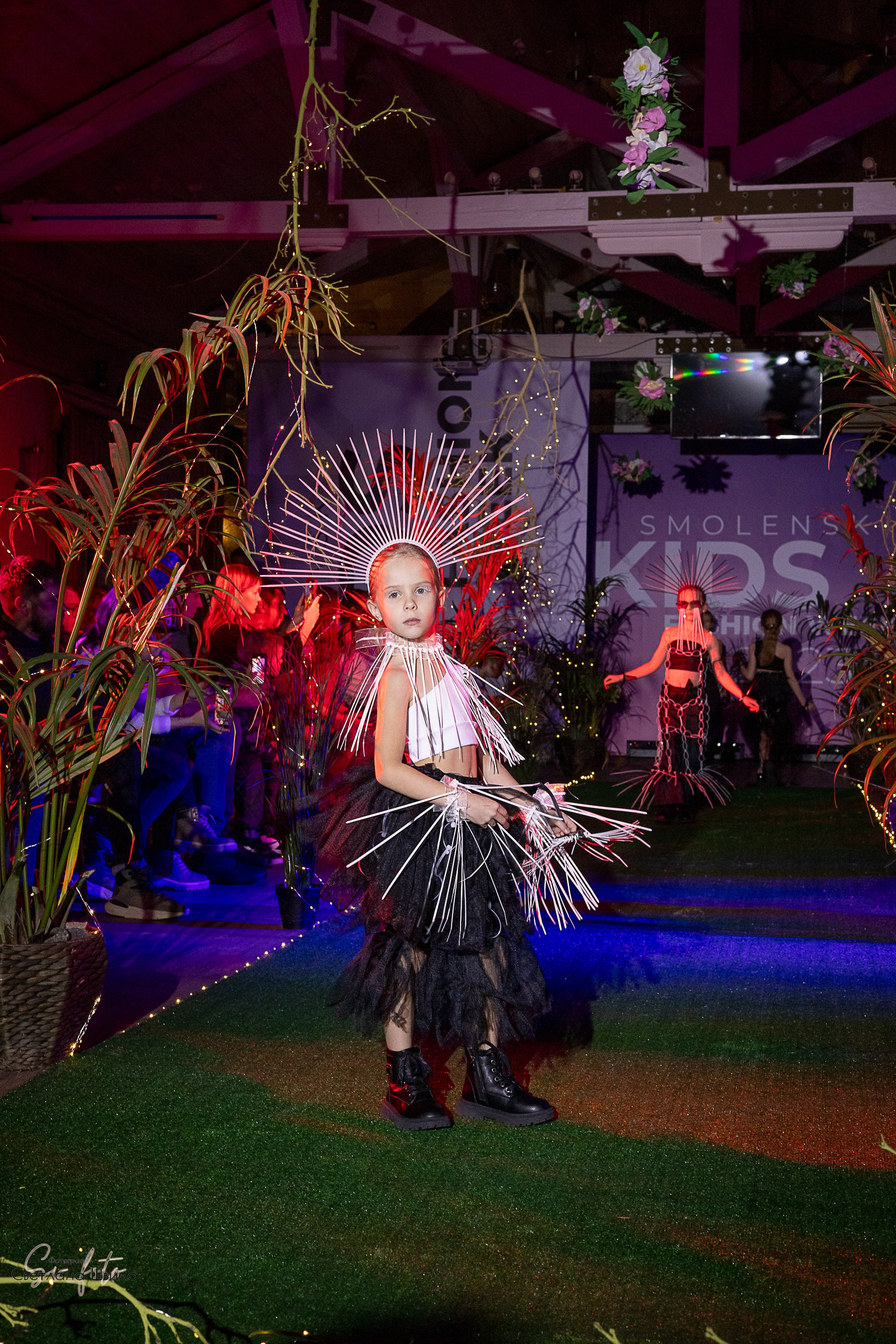 Smolensk Fashion Week_показы_ДЕНЬ 3_ФИНАЛ_Алиса в стране чудес. Главная