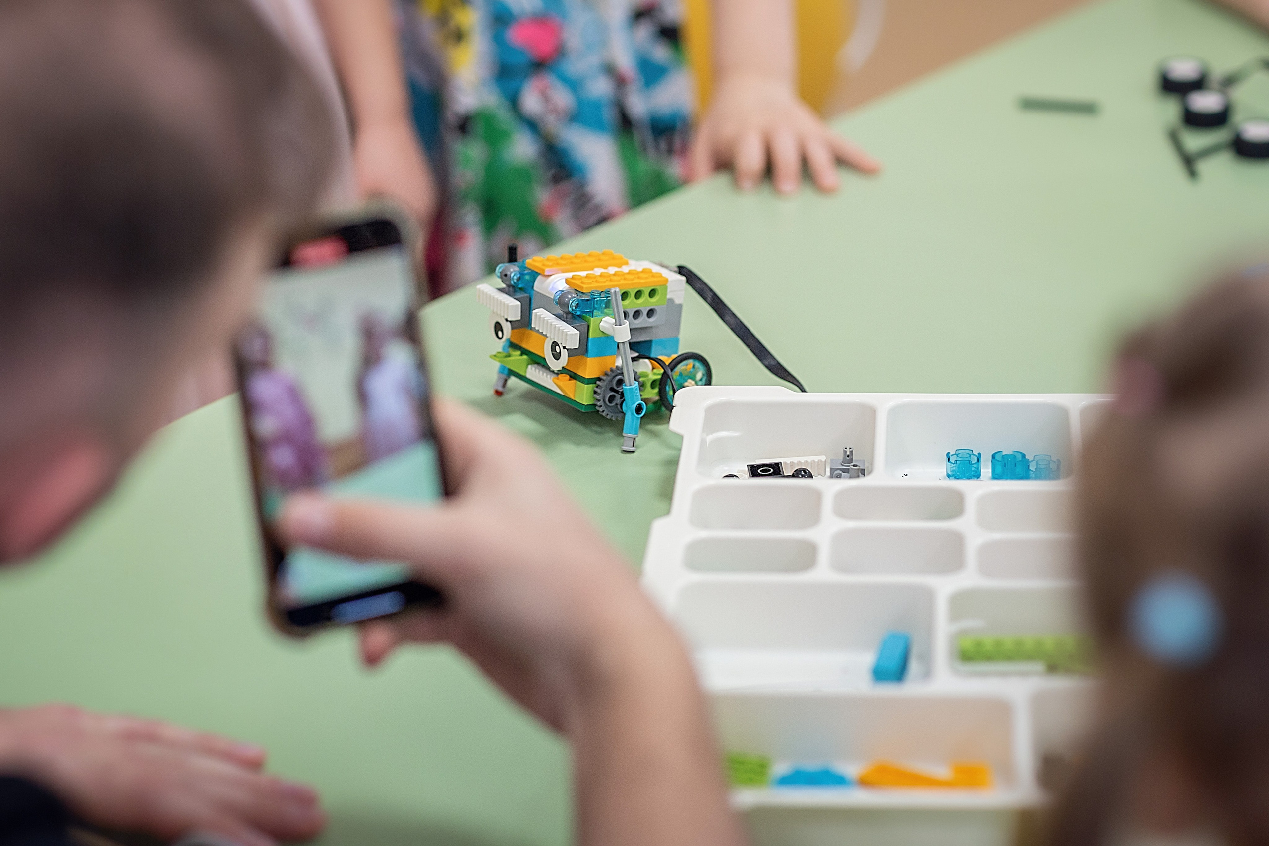 День в саду_ноябрь 2024. Семейный фотограф в Санкт-Петербурге