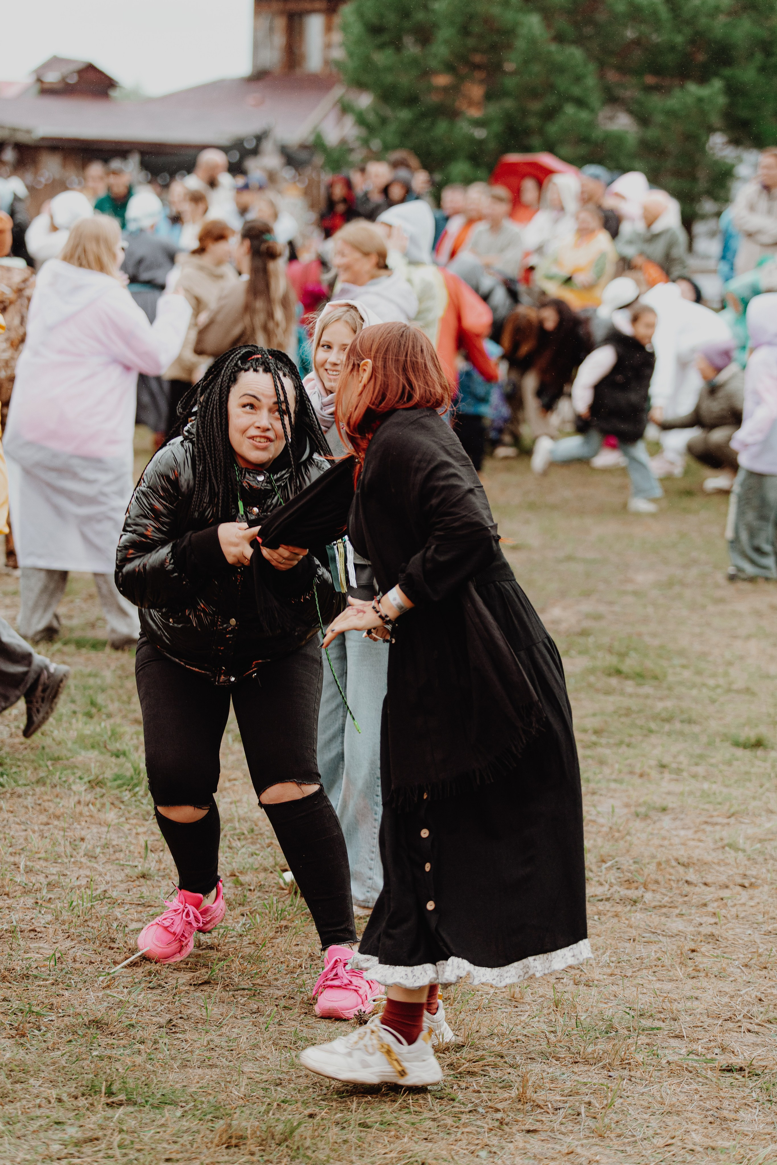 Фестиваль «Абалакское поле» XVI. Арт-фотограф Крис Л. в Тобольске: портрет, семейные, свадьбы