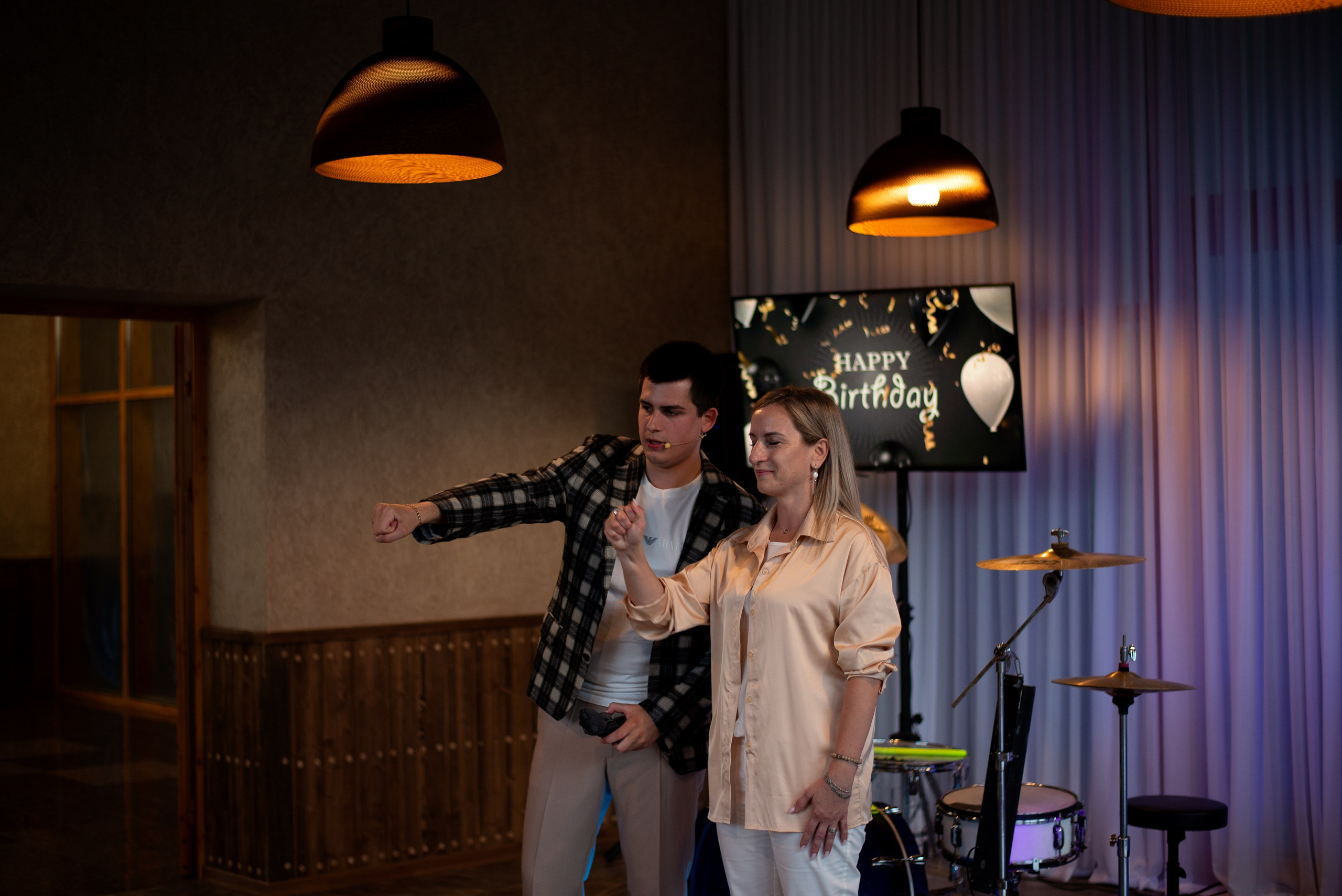 Свадьба и банкеты. Дина — ваш фотограф в Коломне и Москве. Живые портреты, любимые люди, важные события. Всё, что хочется помнить