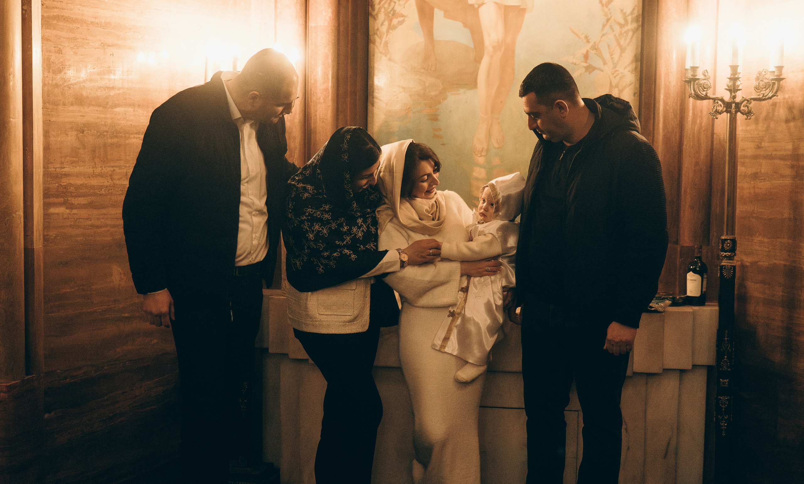 Таинство Крещения в Армянской церкви. Семейный, ньюборн фотограф, фотограф на роды в Москве, Виктория Тюльдюкова