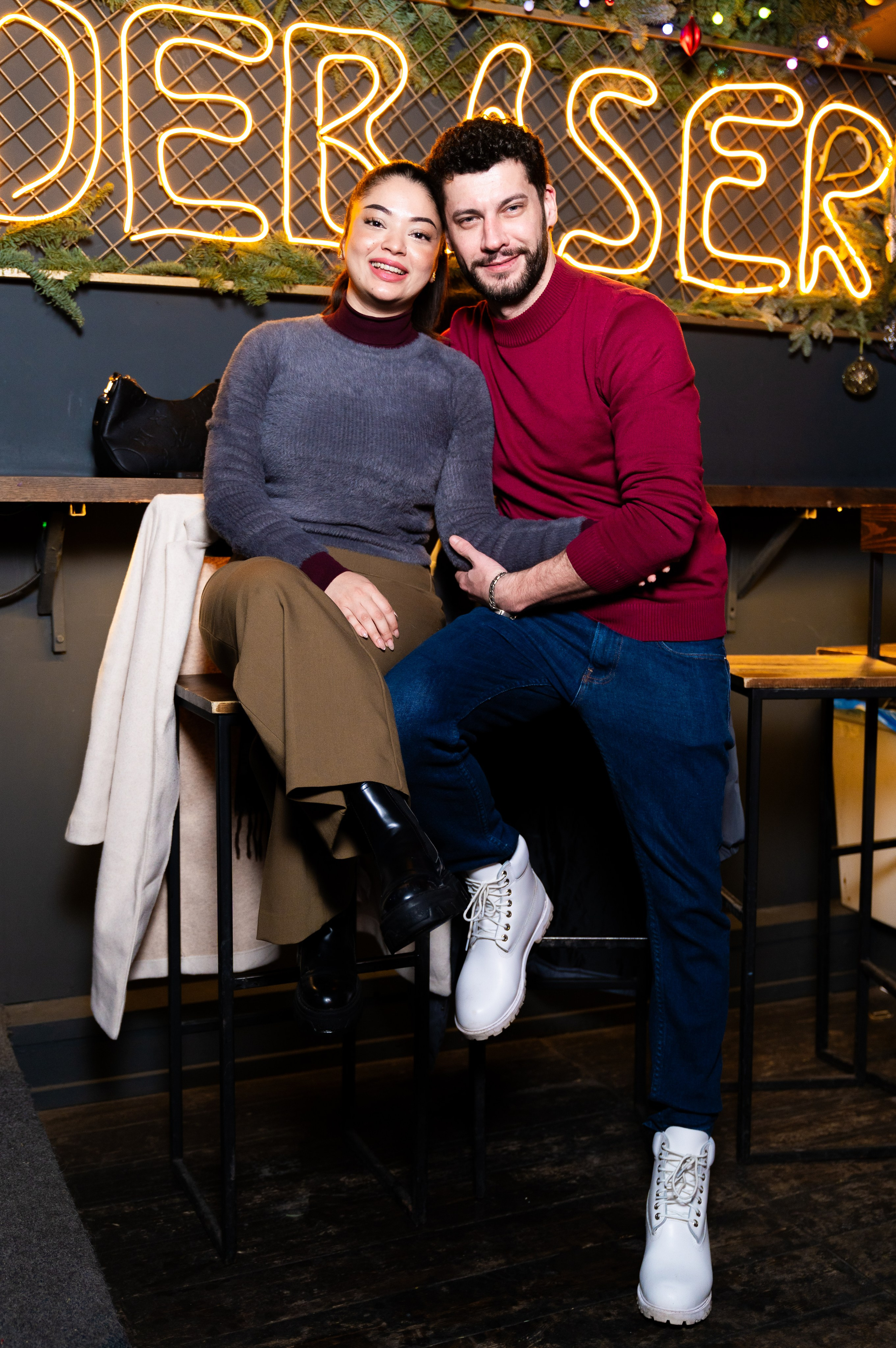 Новый год 2026. Новогодняя ночь 2026 в баре Дебошир (Debaser). Репортажный, street и urban фотограф в Санкт-Петербурге Мальцев Евгений