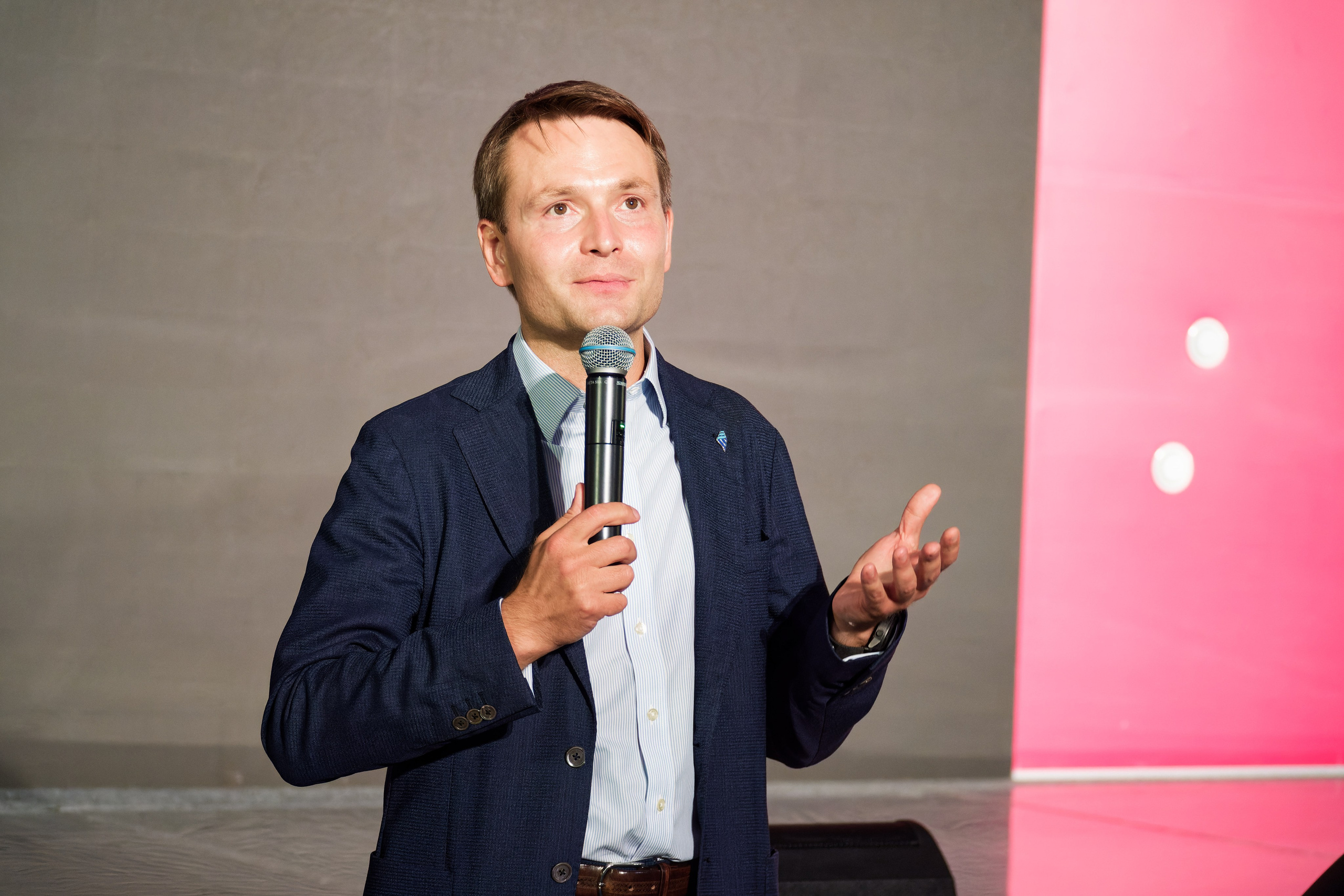 Белый пароход. Репортажный фотограф во Владивостоке