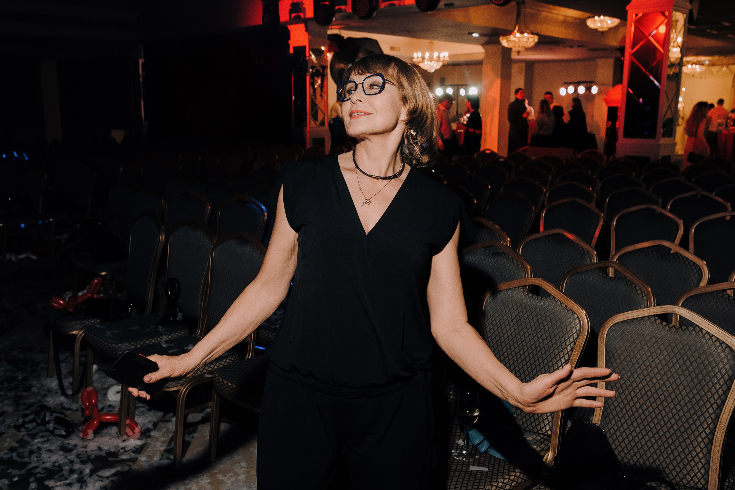 СПЕКТАКЛЬ «ВОЛШЕБНЫЕ ОЧКИ» ОПТИК-ЦЕНТР. Репортажный фотограф Зуев Роман г. Челябинск