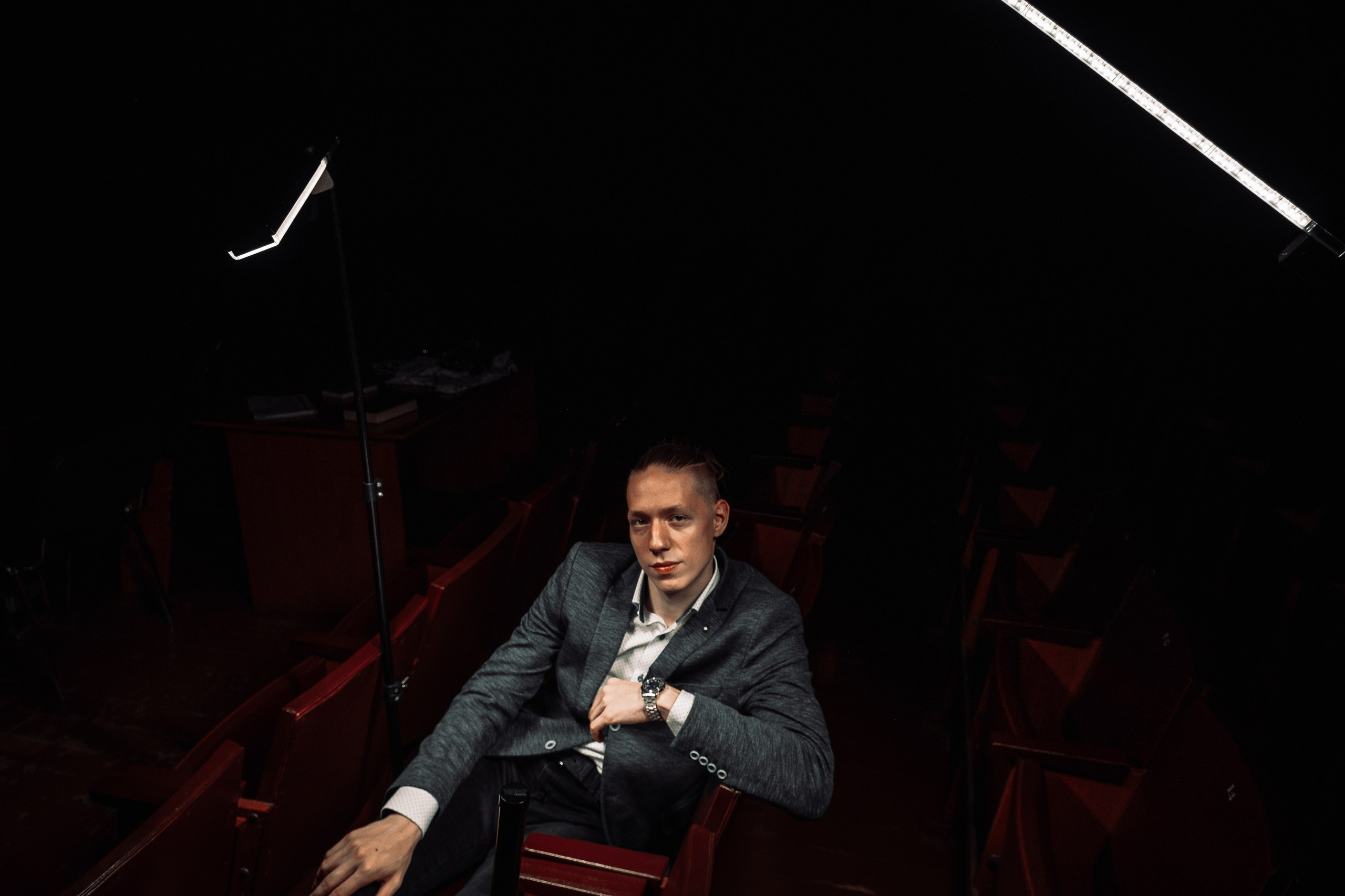 Илья 🎭 Театрал. Антон Непочатых — Большой мужской фотограф