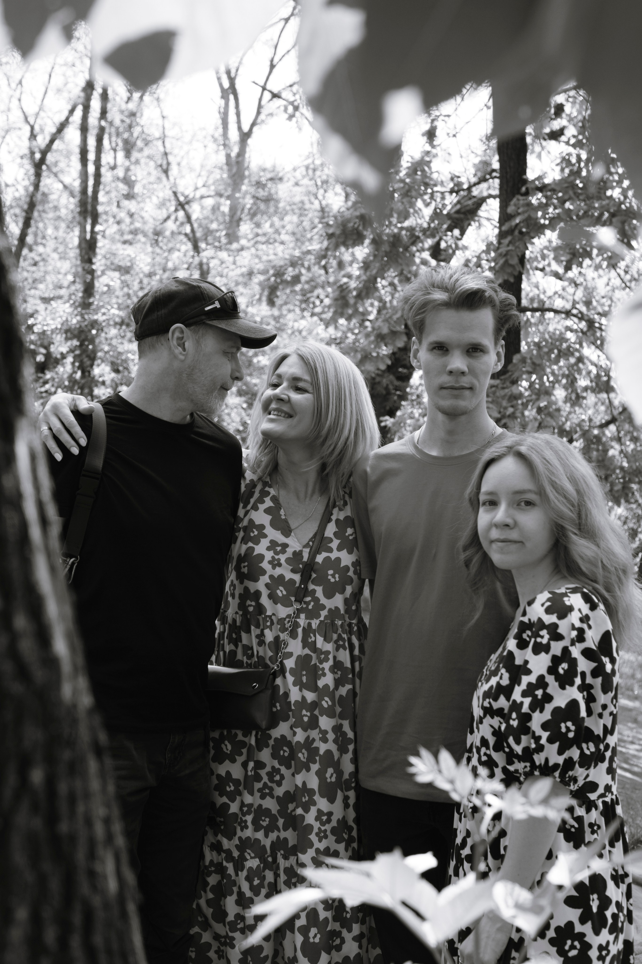 Семейная фотосессия у пруда. Фотограф в Ростове-на-Дону Марина Мальцева