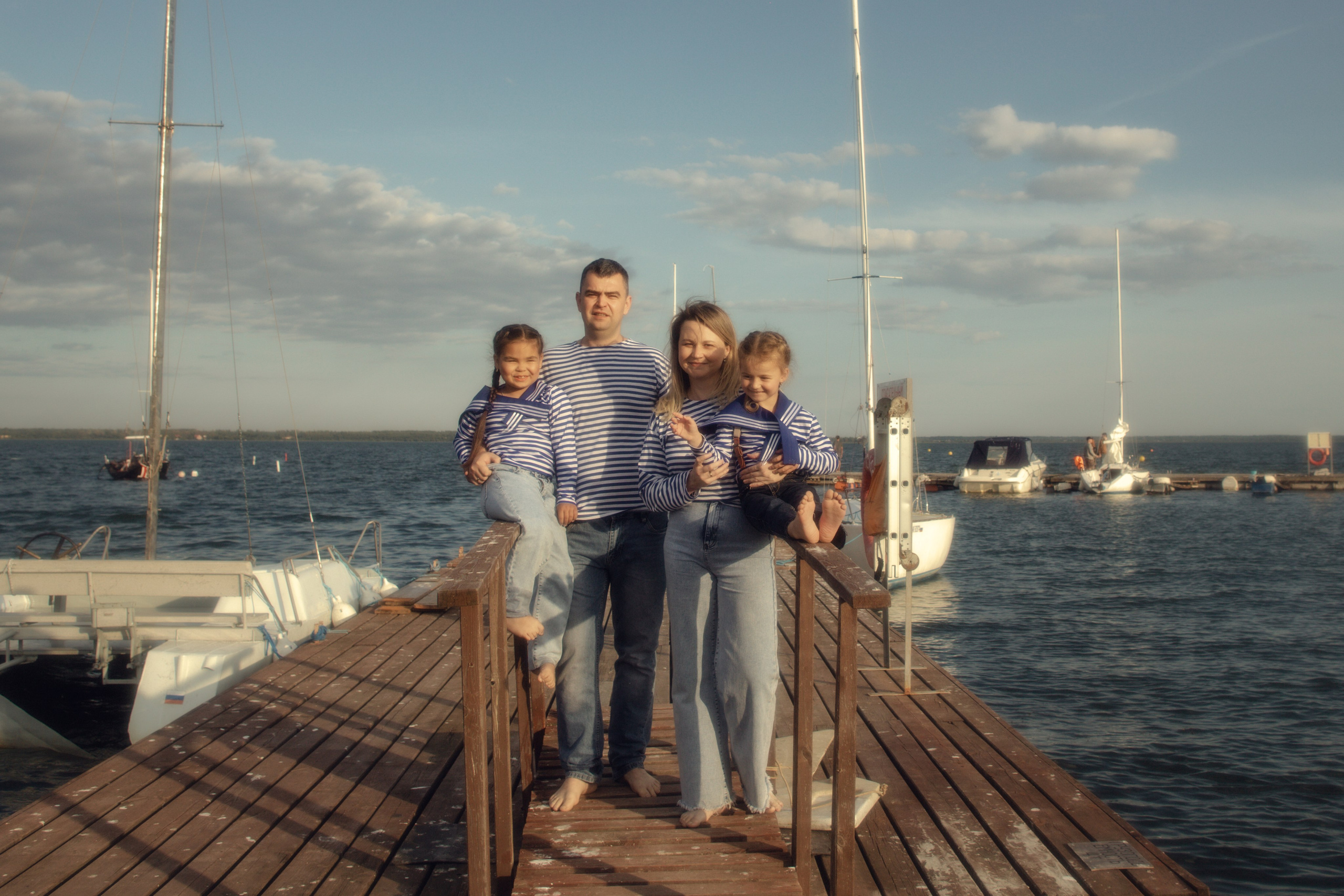 Андрей + Наталья и сестрёнки Вика и Оля. Фотограф Елена Бухонина Челябинск