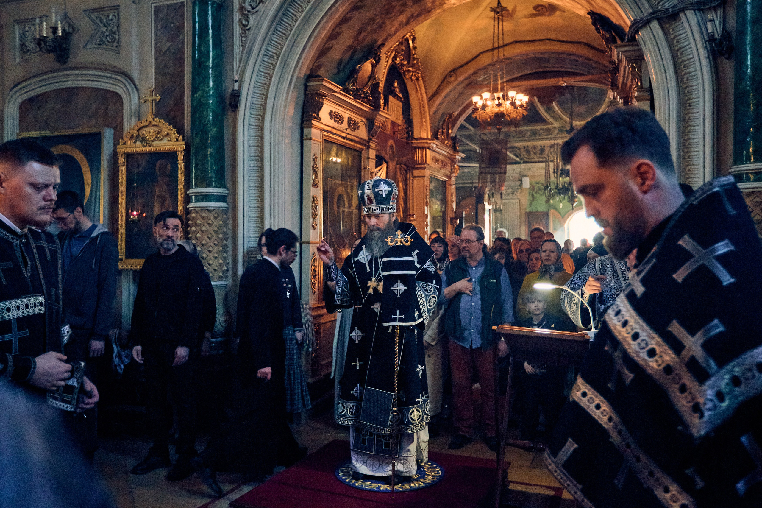 Утреня. Погребение Спасителя. DMITRY MOISEENKO — фотограф, художник, топ-стилист