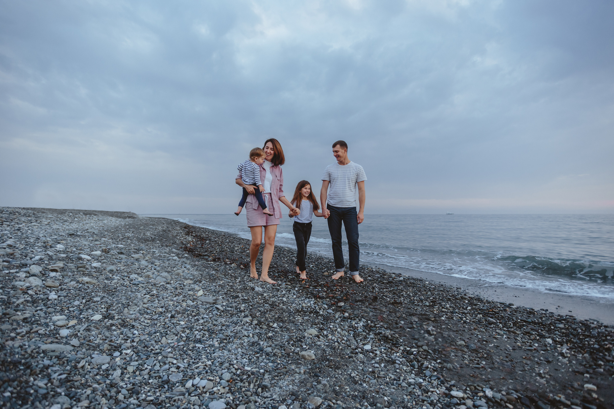 Ирина. Милана Довгаль - семейный фотограф и видеограф  в Адлере и Сочи