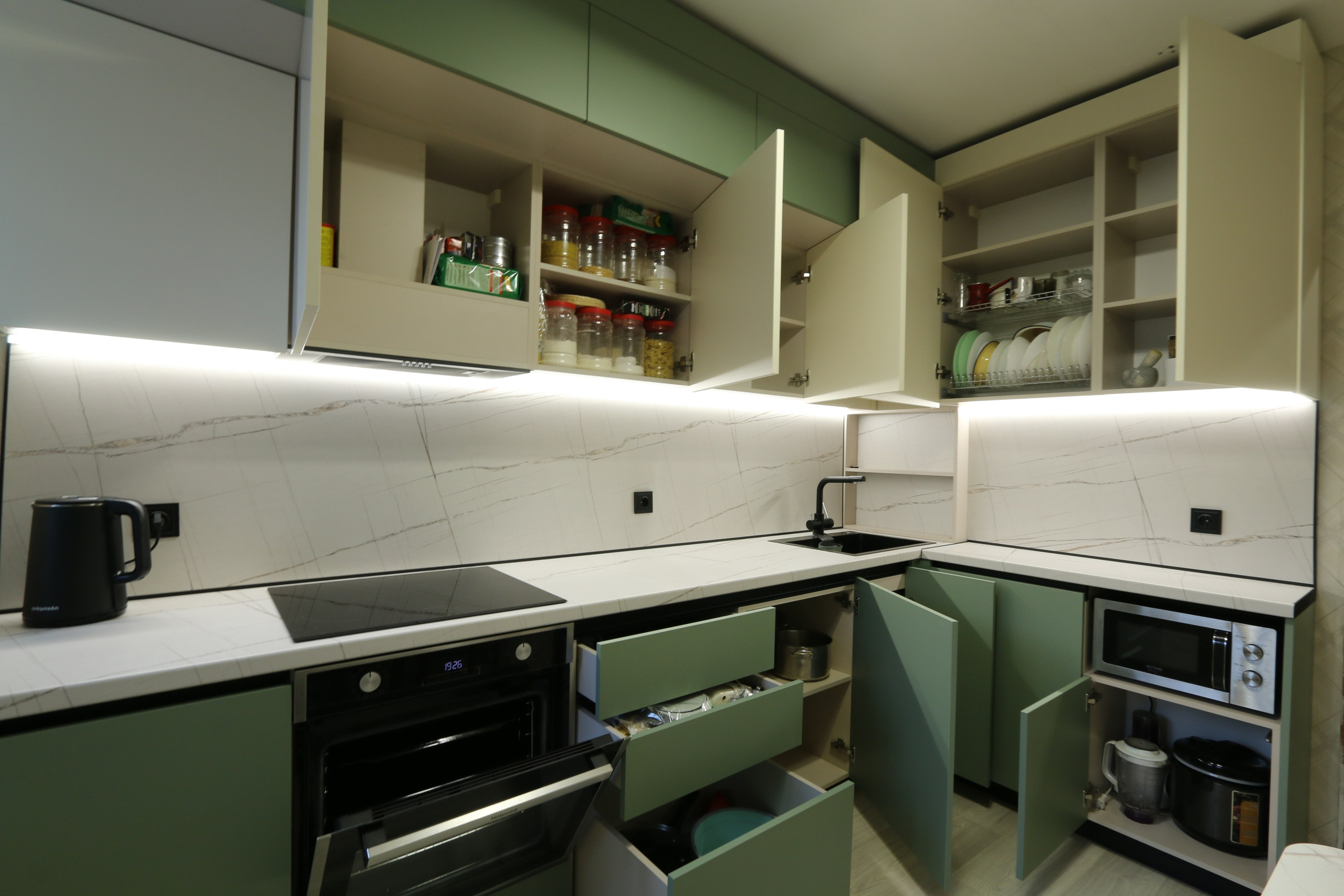 Ул. Костычева 20. Мебельное ателье РАУМАН