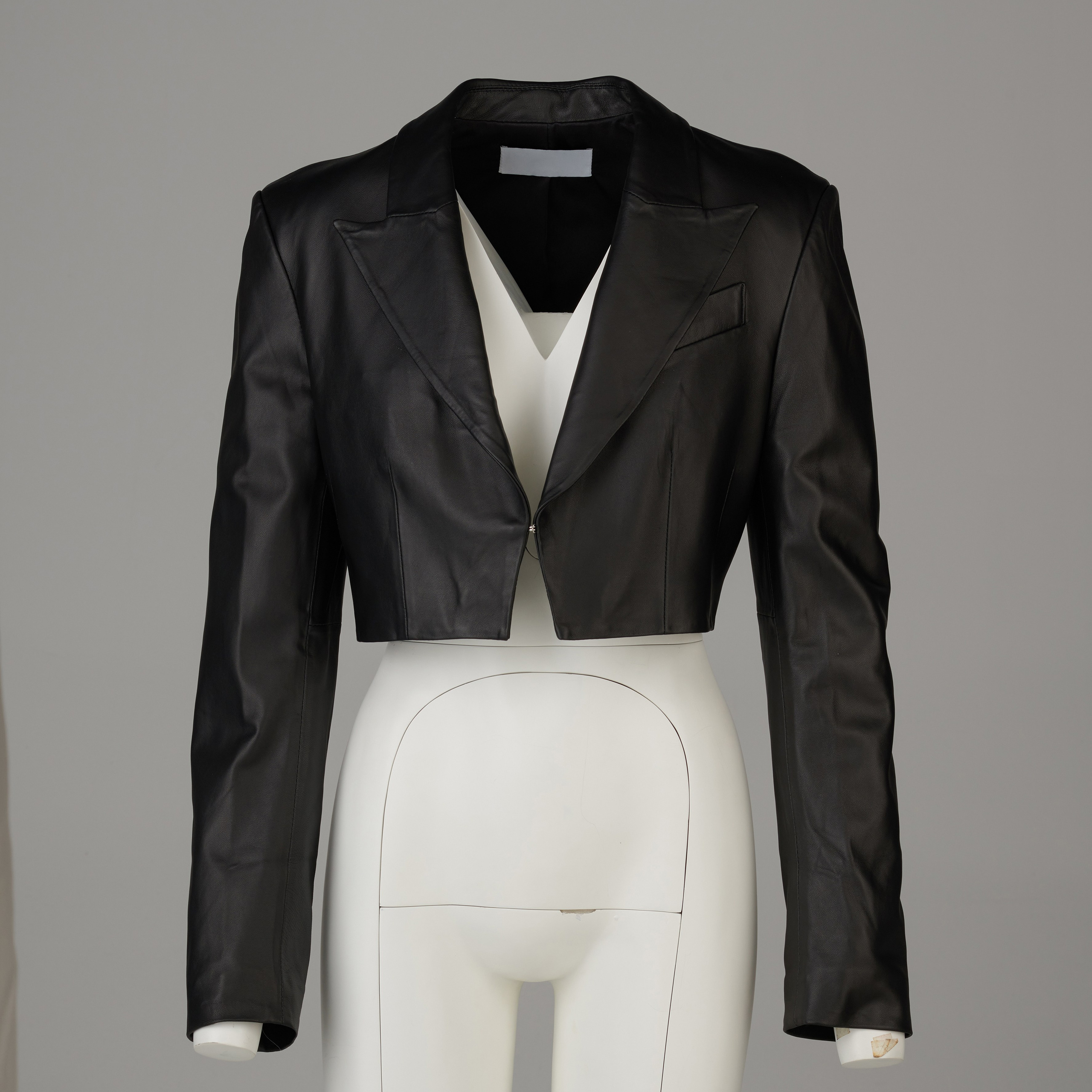 Портретная ретушь для маркетплейсов и рекламы | Selloom