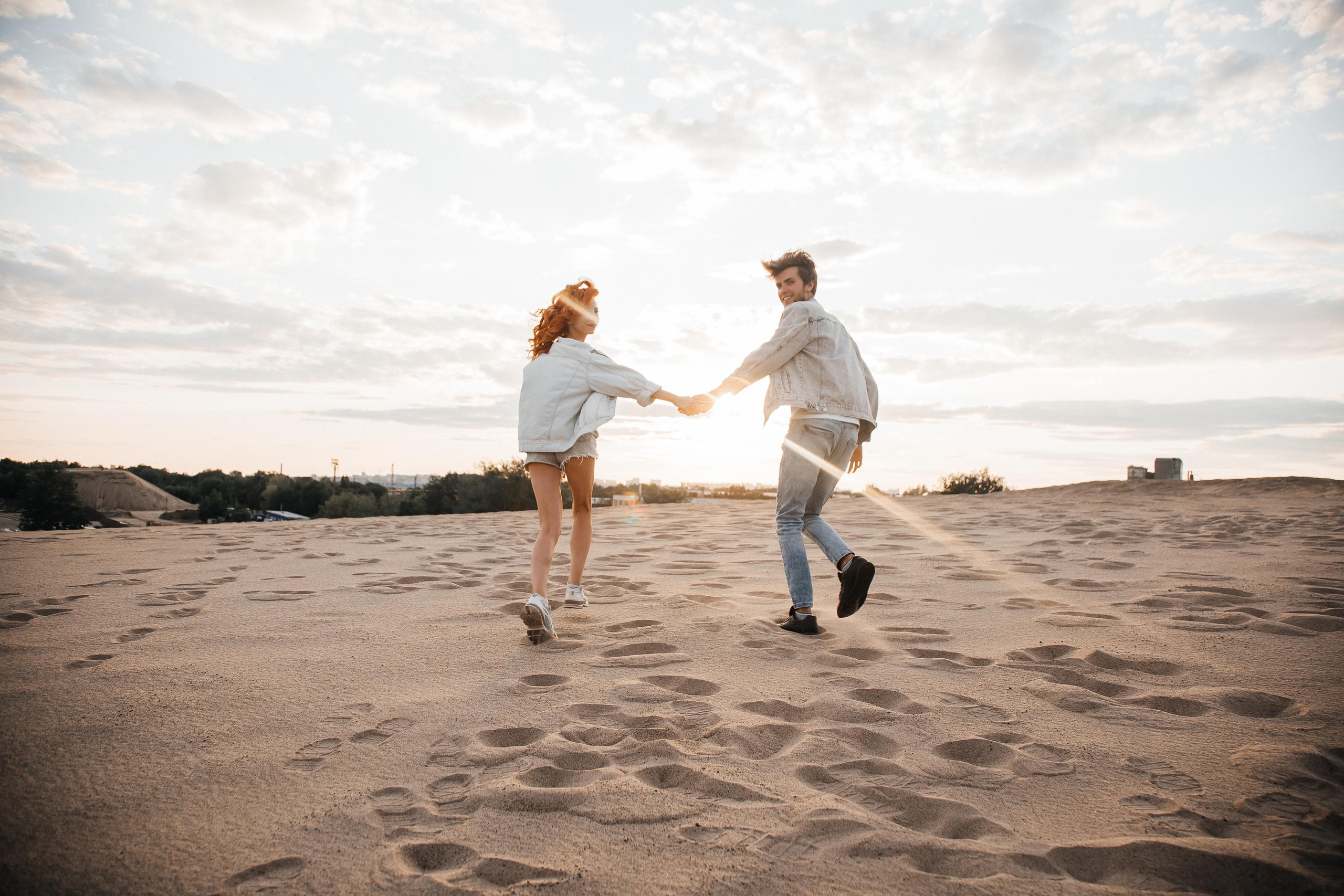 Love story «Sand story». Свадебные фотограф и видеограф Наталья и Анатолий Новиковы СПб