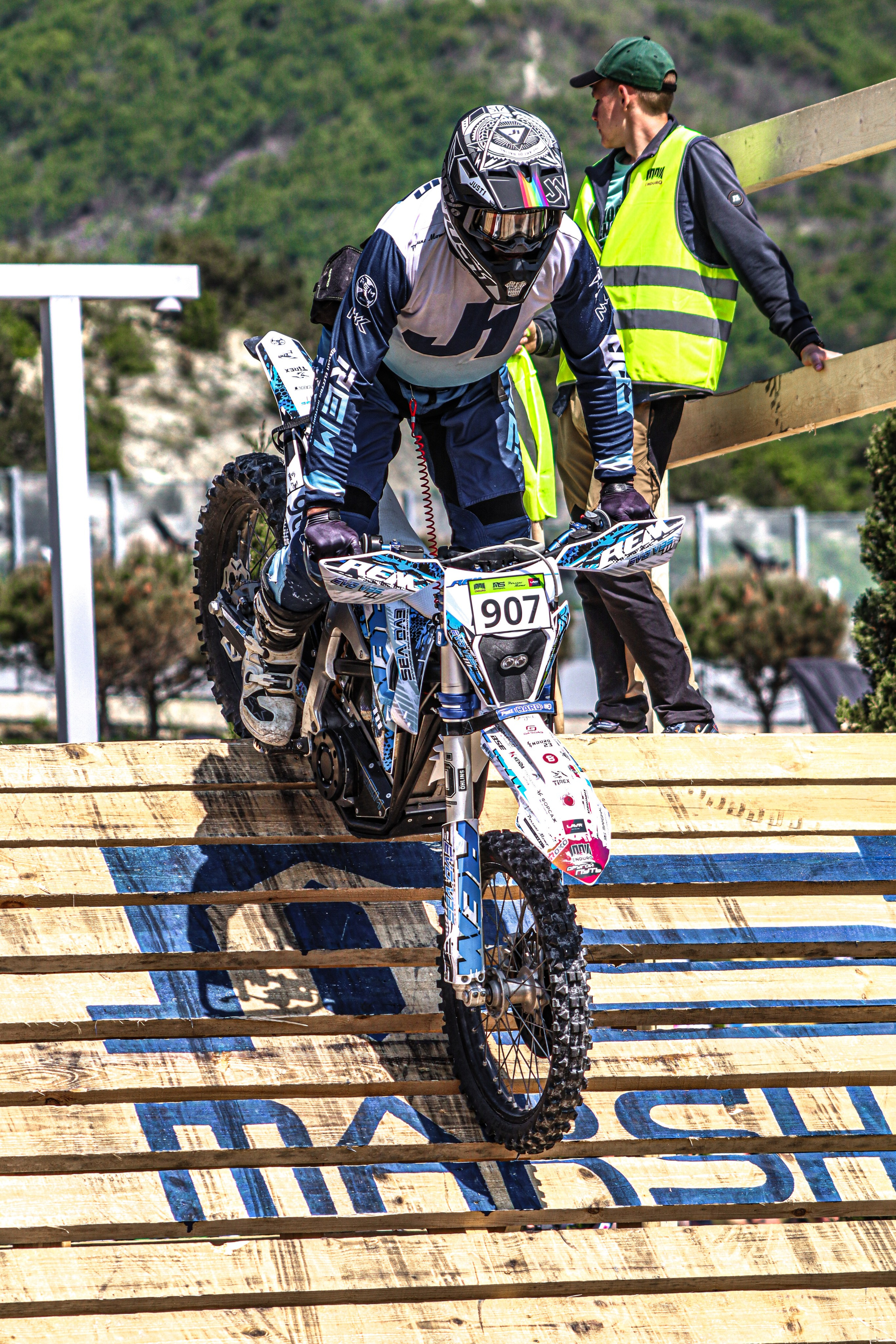 Enduro. Ivaladimirovna1995.wfolio.pro