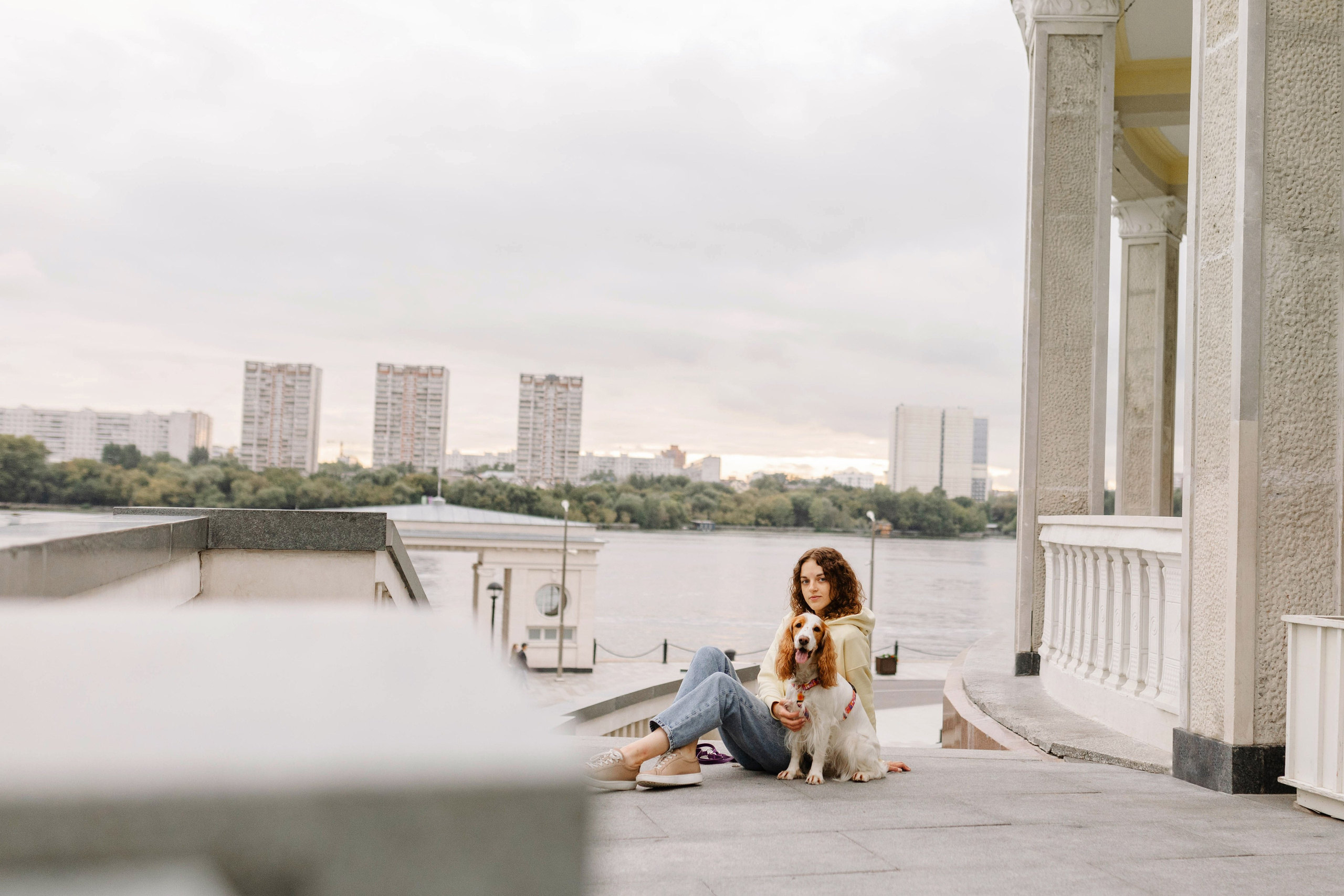 Москва / Мария и спаниель Вега. Фотограф Кузина Вера