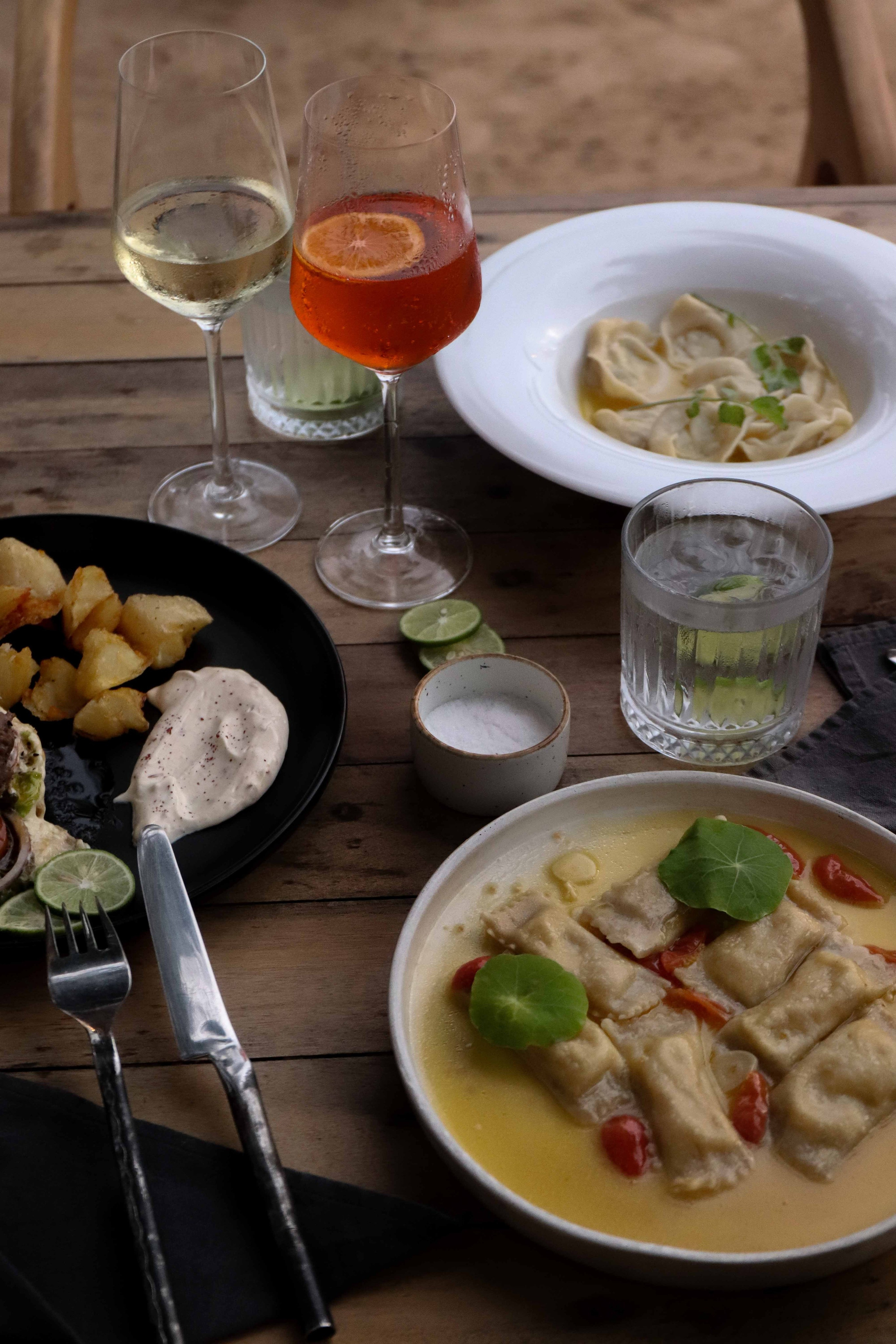 Ресторан пляж Ахангама. Фотограф на Шри-Ланке