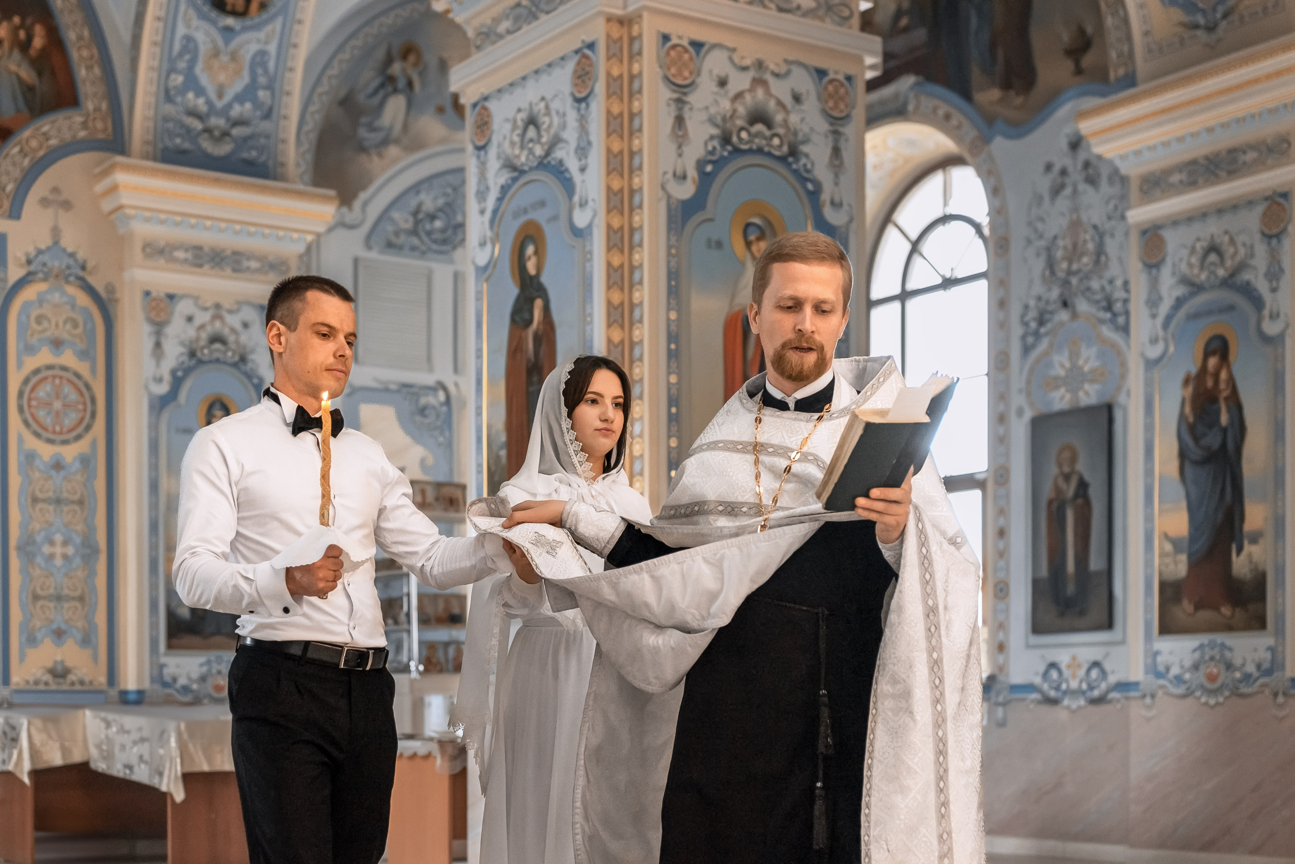 Храм Введения во храм Пресвятой Богородицы. Церковный фотограф на Таинство Крещения и Венчания в Оренбурге и Оренбургской области Екатерина Белкина