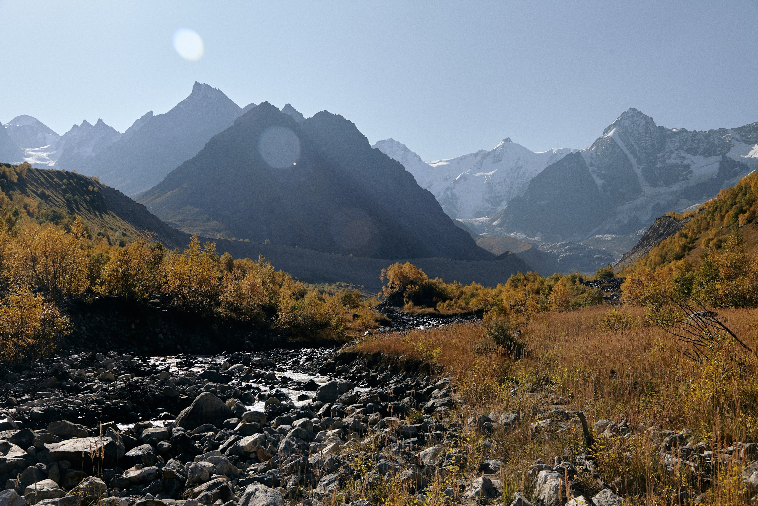 Чегем, дорога к леднику Шаурту. Фотограф Продюсер в горах КБР / Москва  Нальчик Горы