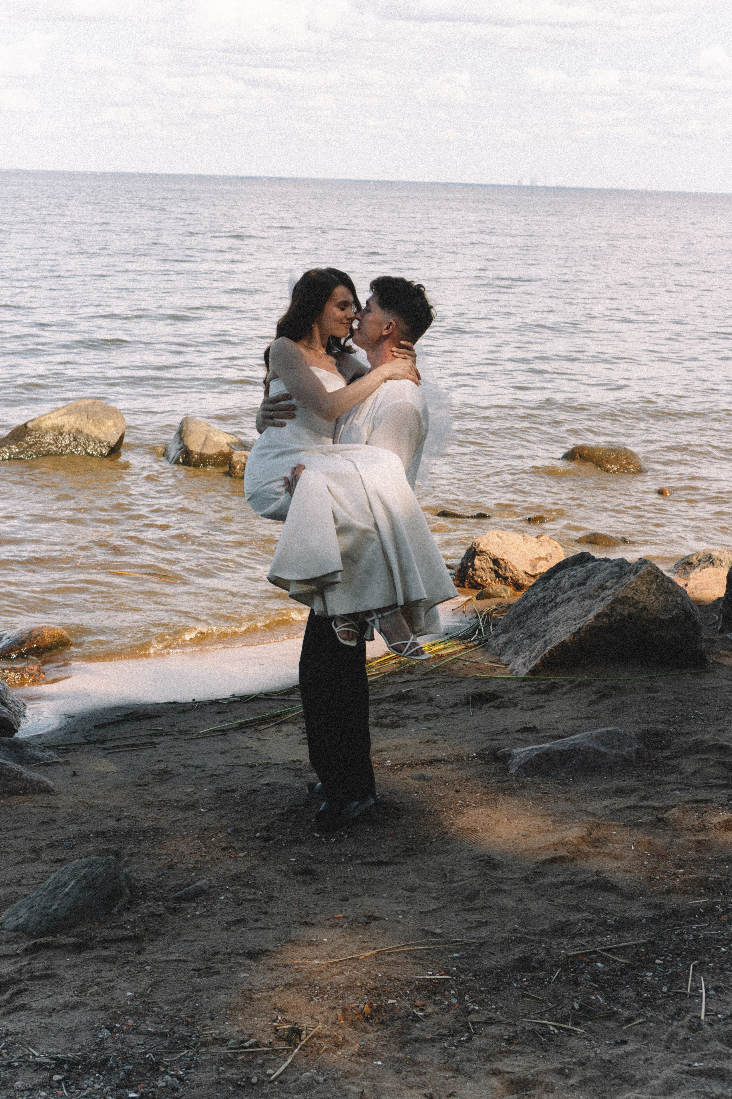 СВАДЕБНАЯ СЬЕМКА В ПЕТЕРГОФЕ И СЬЕМКА РЕПОРТАЖА В ЗАГСЕ ПЕТЕРГОФА. Профессиональный фотограф, Санкт-Петербург — Виктория Богомолова