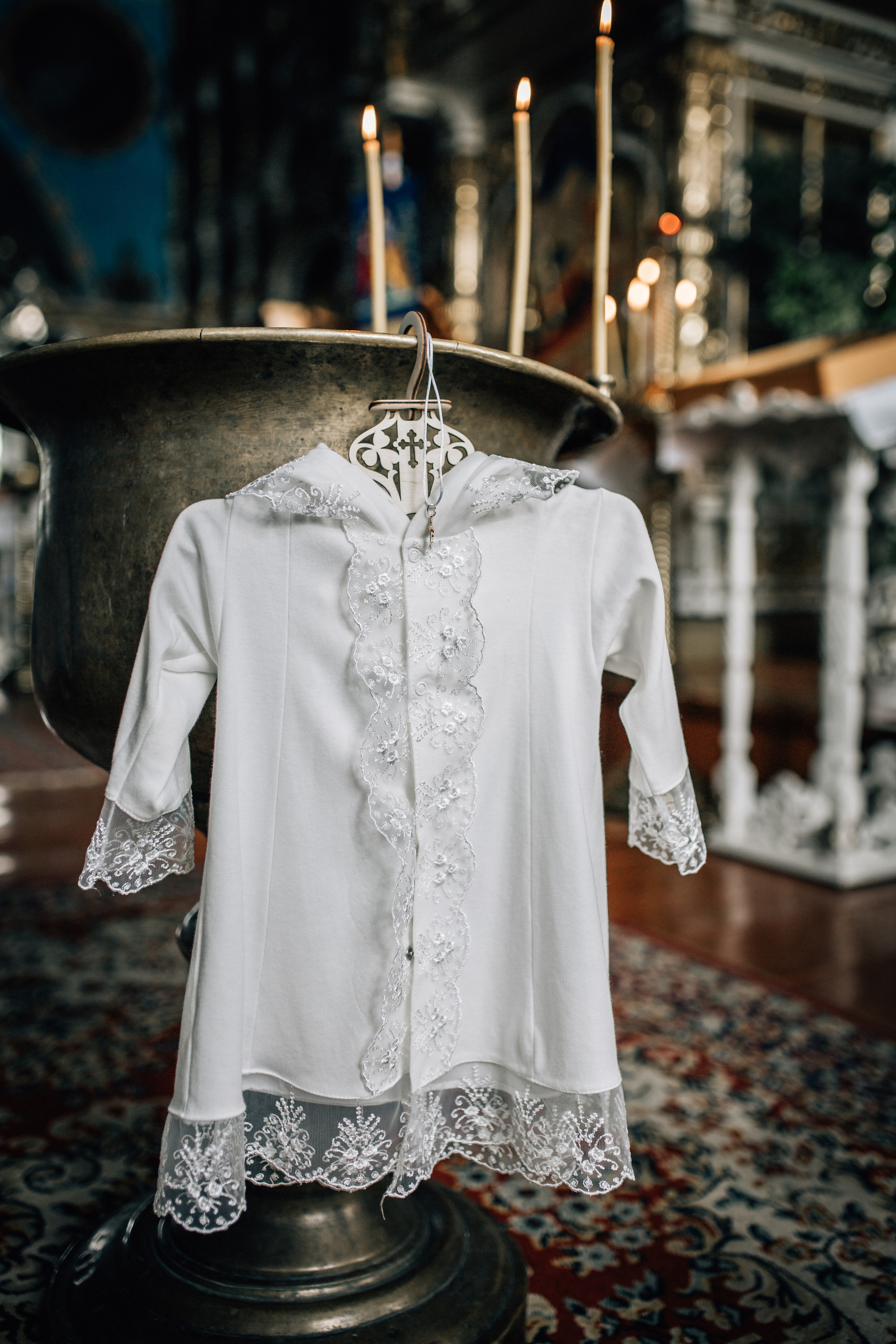 Фотограф на крещение крестины Старый Оскол, Губкин, Курск, фотосессия на крещение заказать услуги фотографа на крещение фотосессия на крестины профессиональный церковный фотограф 