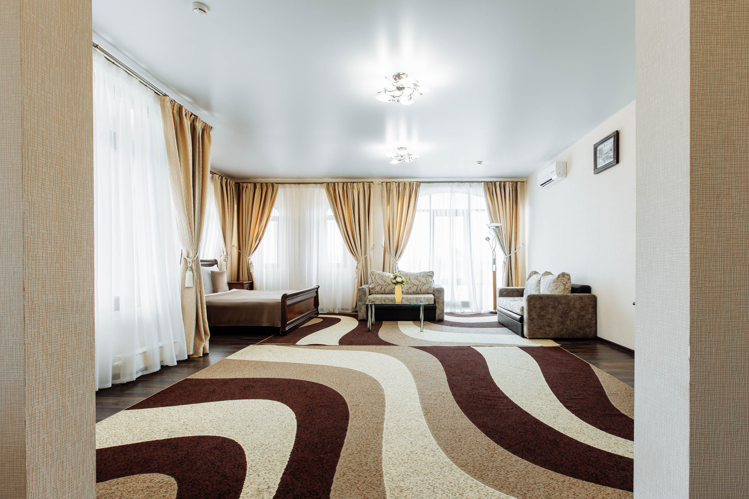 ДОМ МОСКВЫ. Семейный фотограф на крещение и венчание