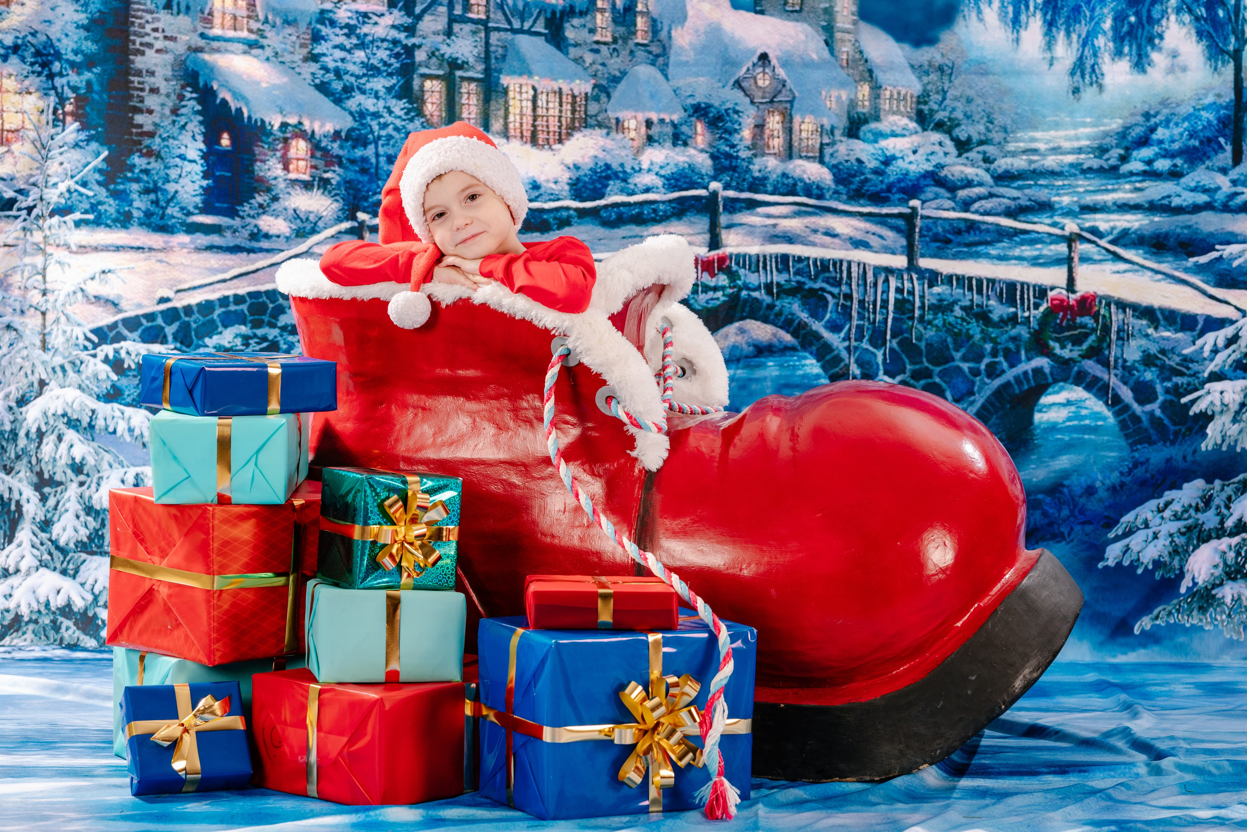 Ботинок Деда Мороза. Выпускные альбомы Ярославль