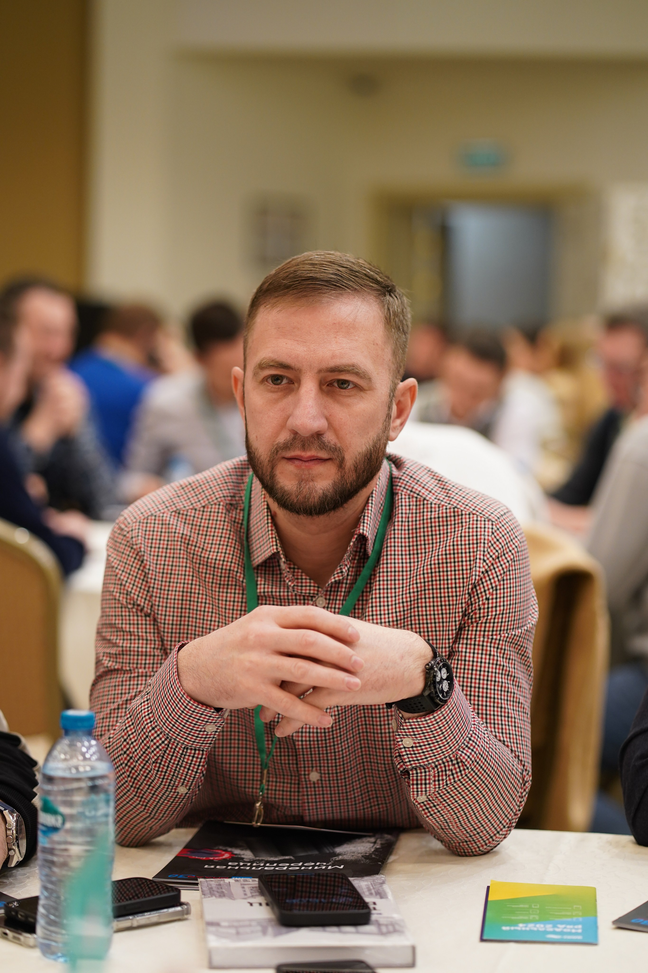 Малоэтажная страна конференция. Фотограф