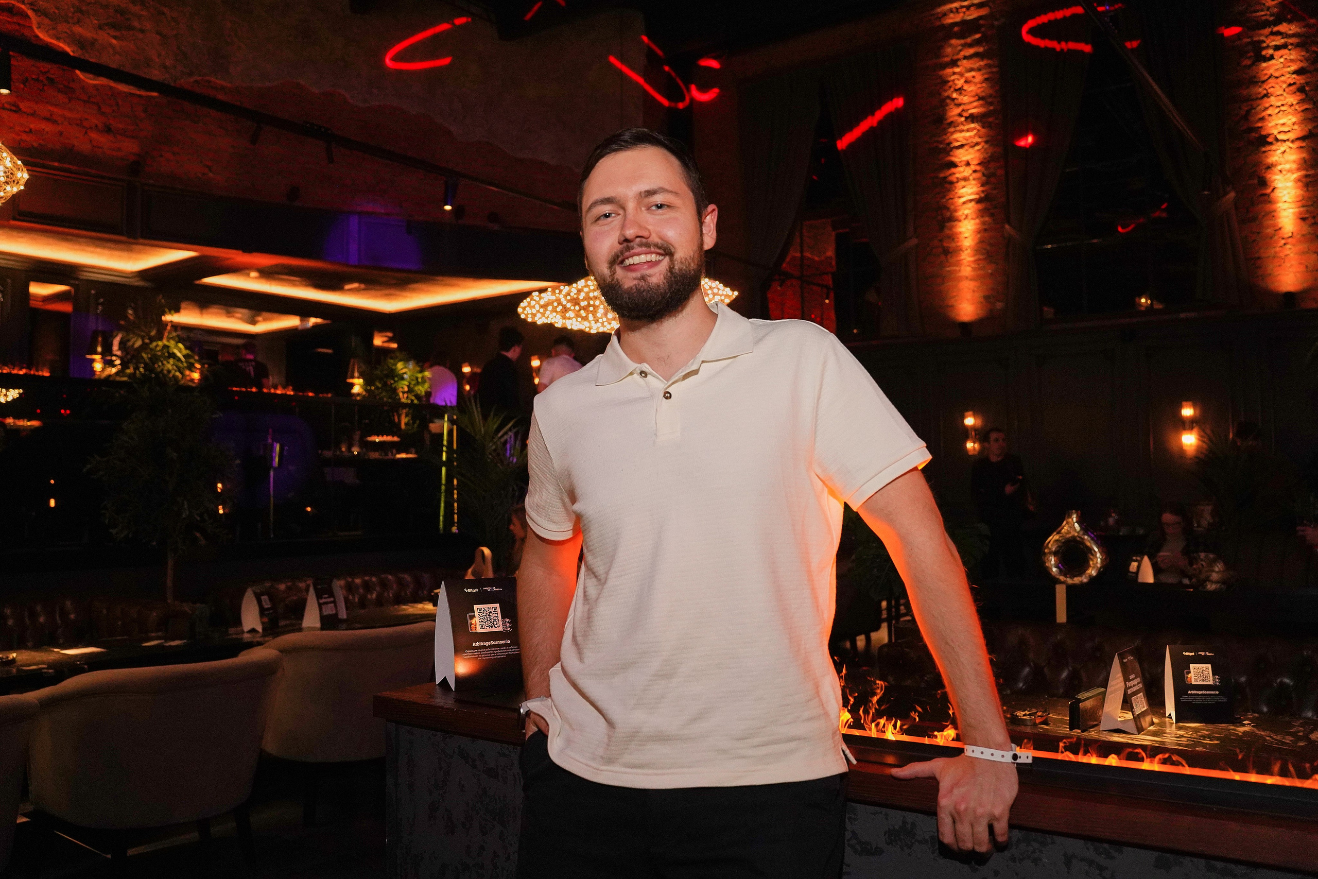 Bitget. Фотограф