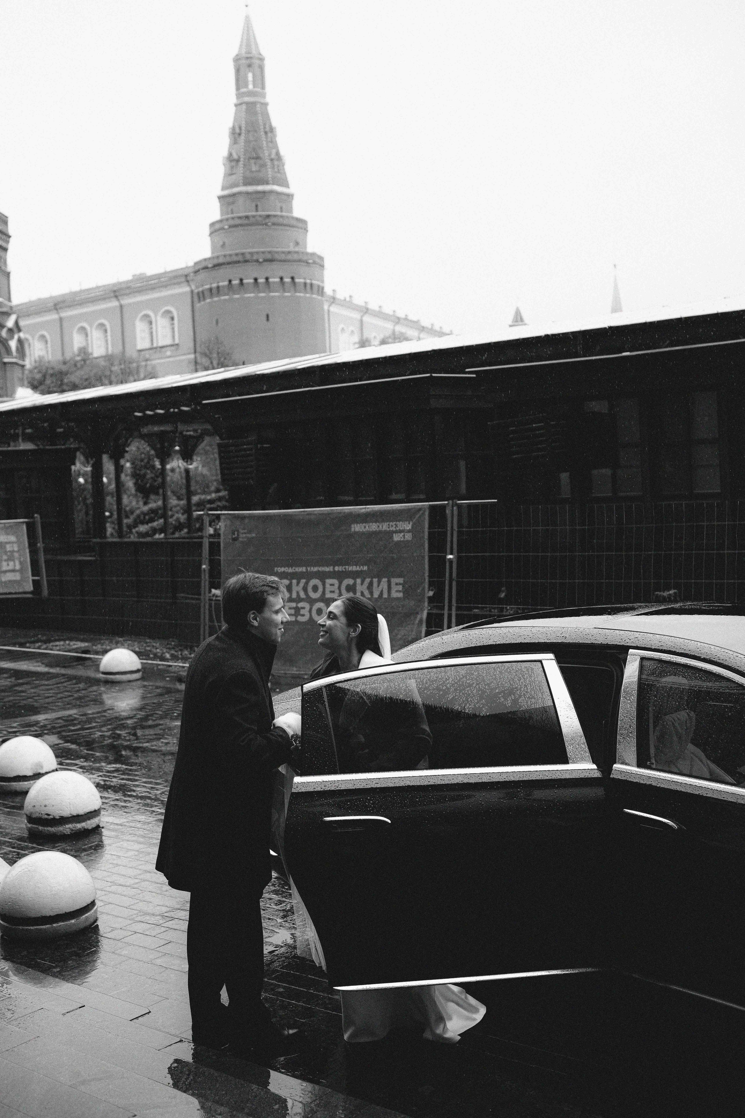 One rainy day in Moscow…. Сентиментальная свадебная фотография
