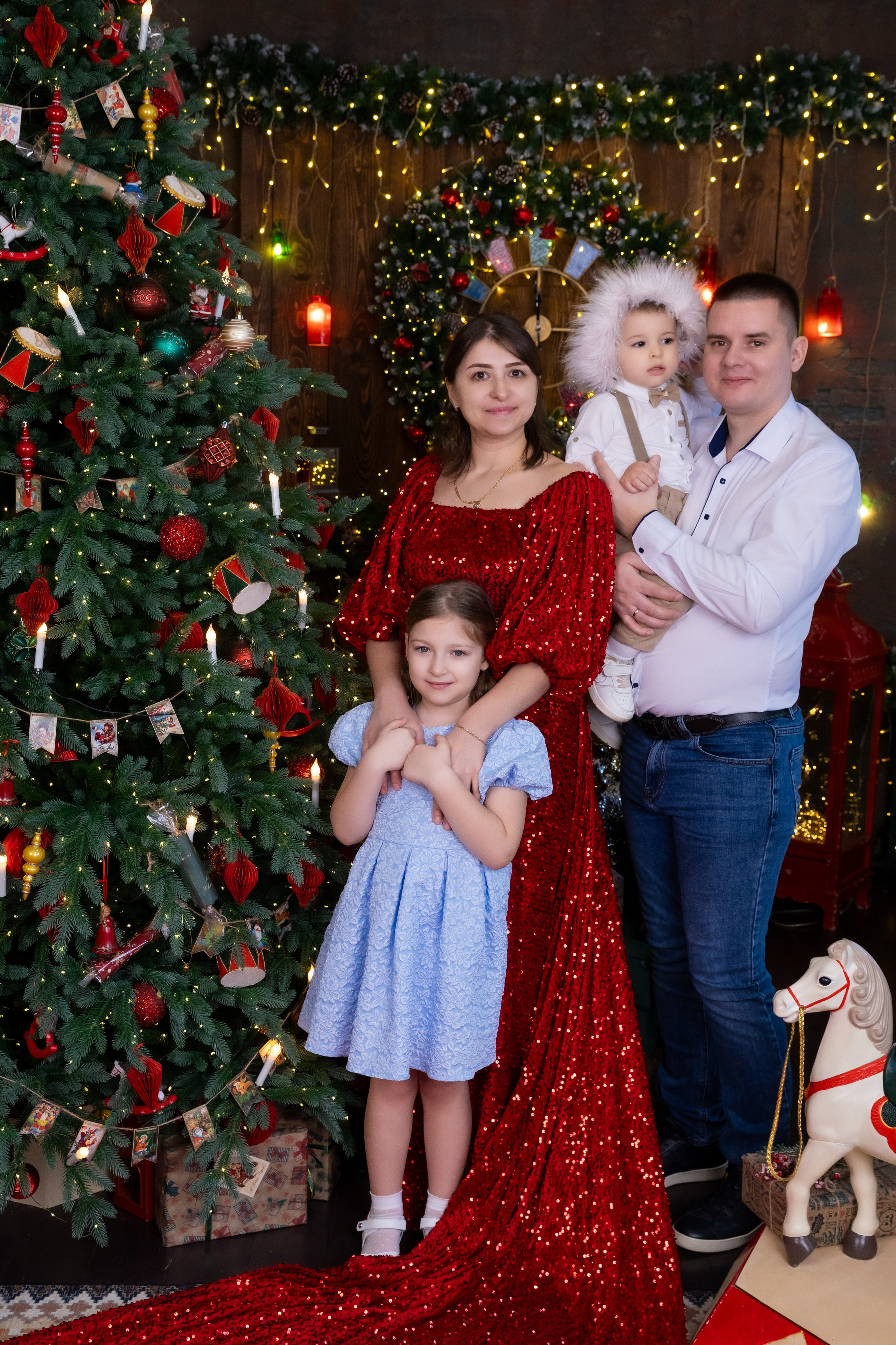 СЕМЕЙНАЯ НОВОГОДНЯЯ. Фотограф в Москве и Стамбуле. Мастер сказочных фотографий