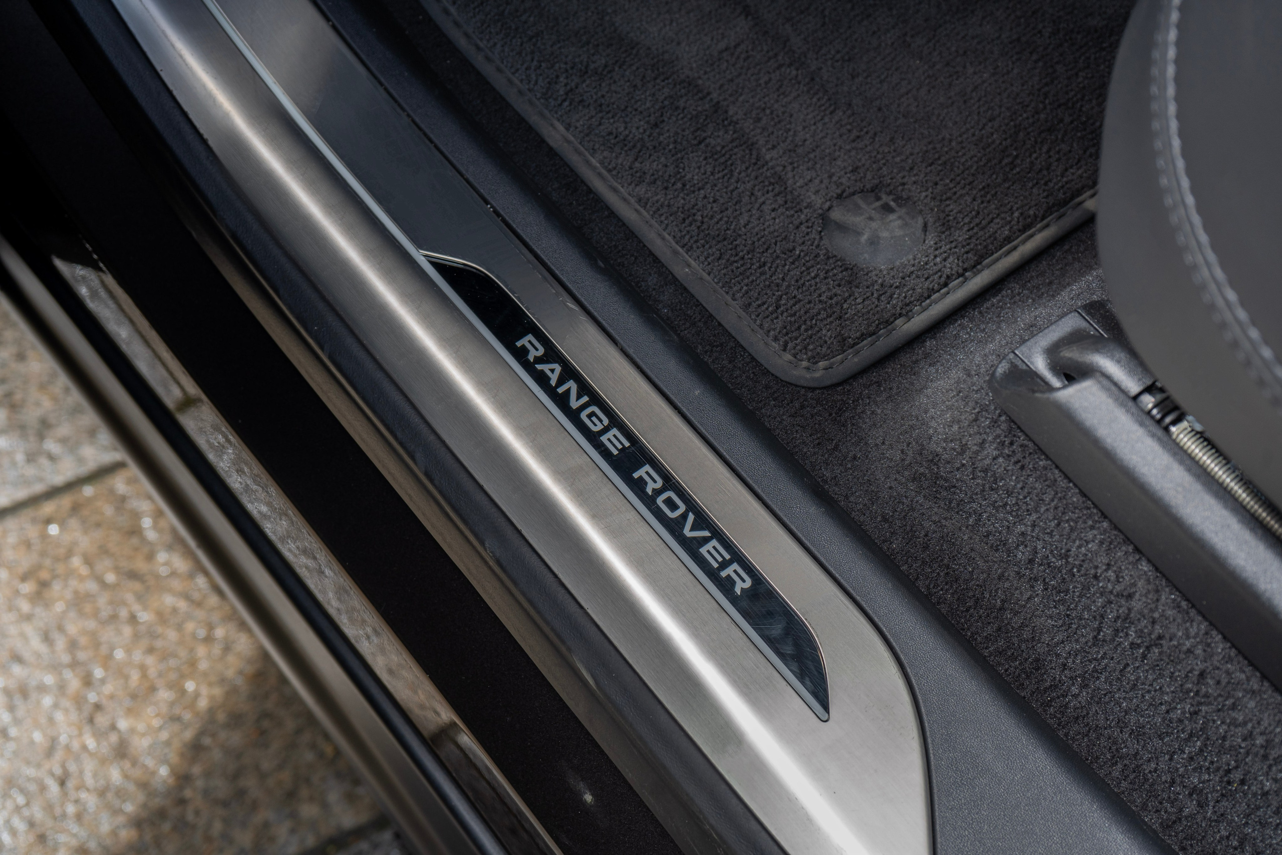 Range Rover Sport 2026. Автомобильный фотограф Ногинск Денис Городок