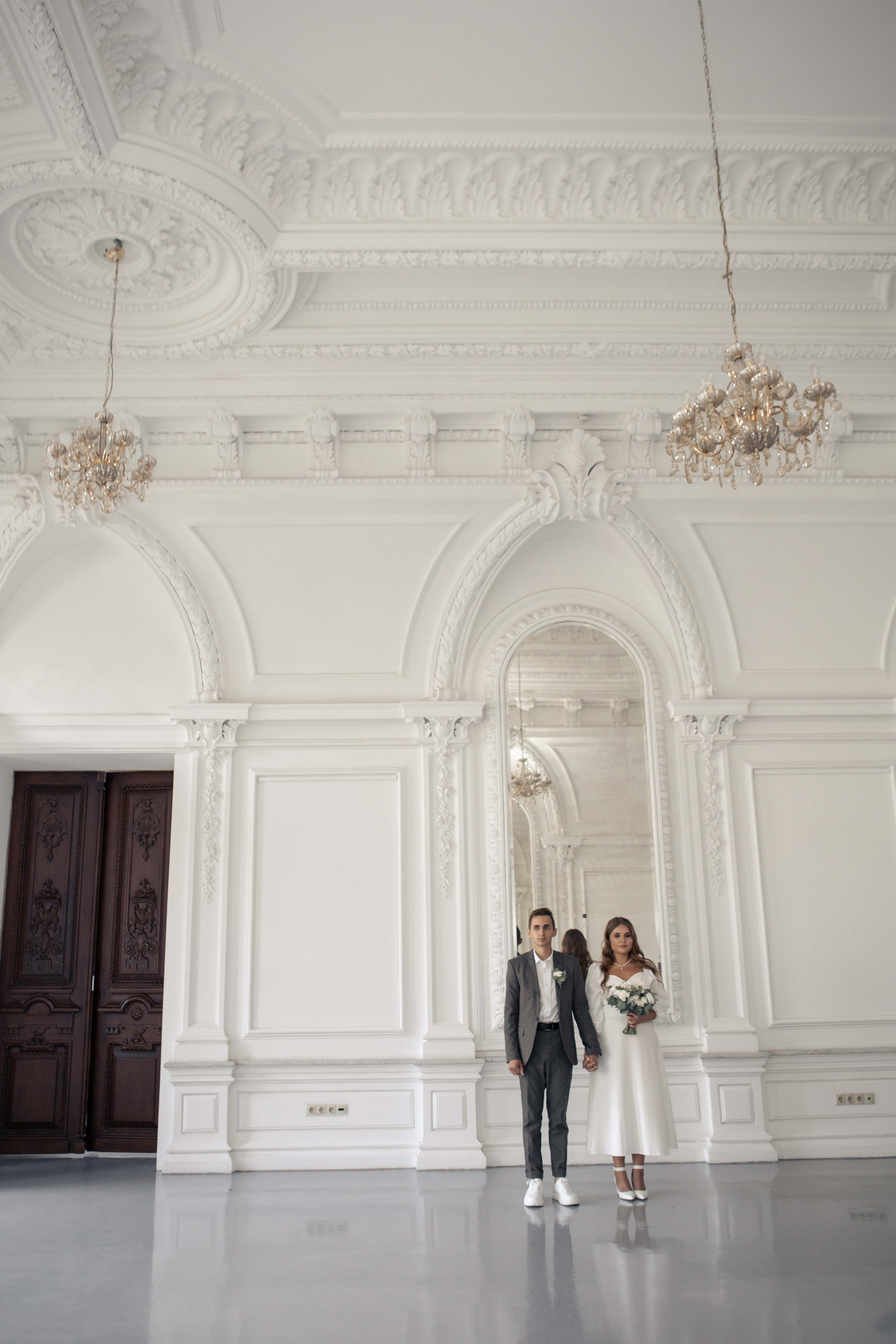 Свадебная фотосессия в Москве в отеле. Фотограф Валерия Горбунова Подольск Бутово Видное Щербинка