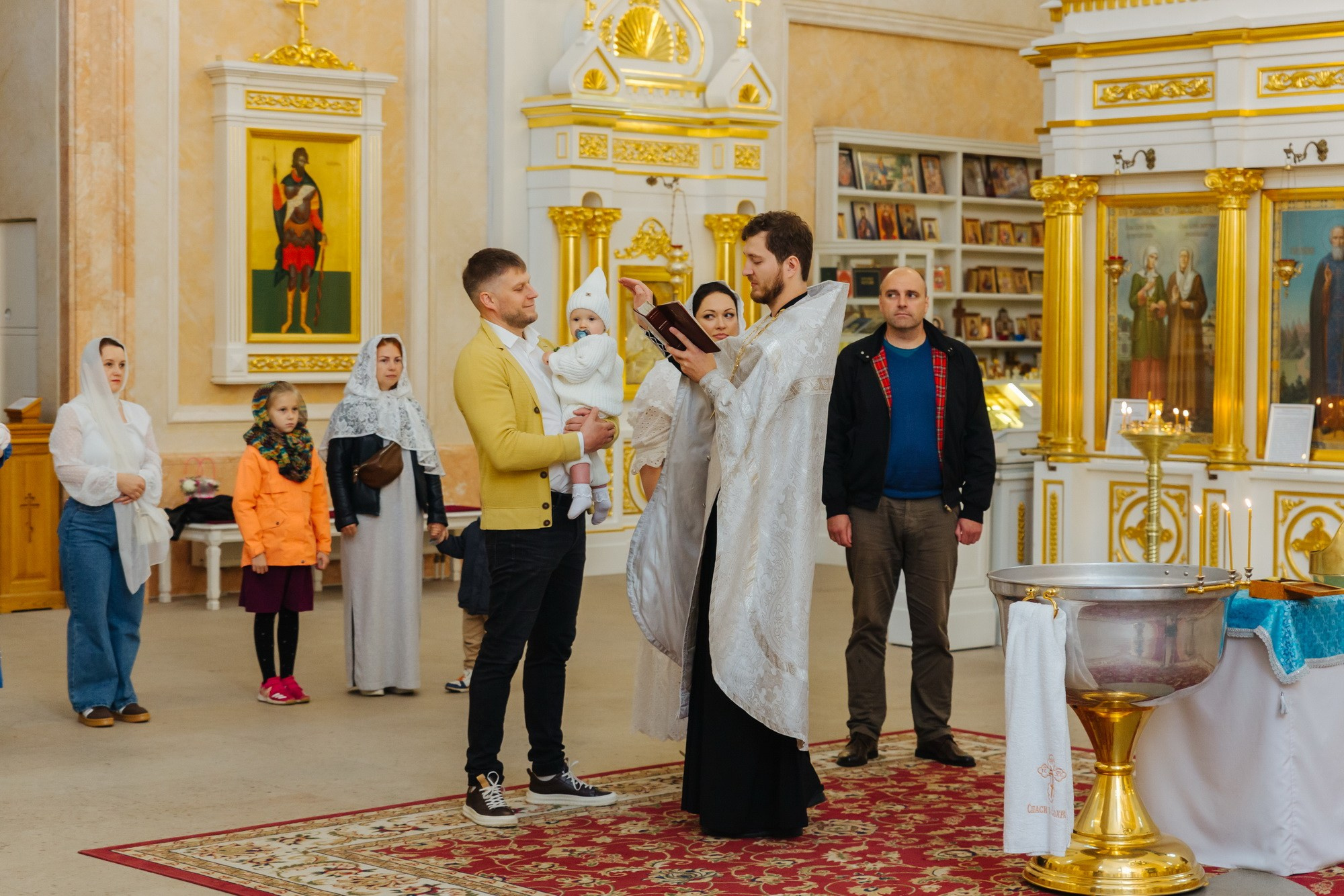 Крещение Екатерининский собор Пушкин. Фотограф крещение венчание в Петербурге! Помогает подобрать храм и посоветовал душевного батюшку в СПб