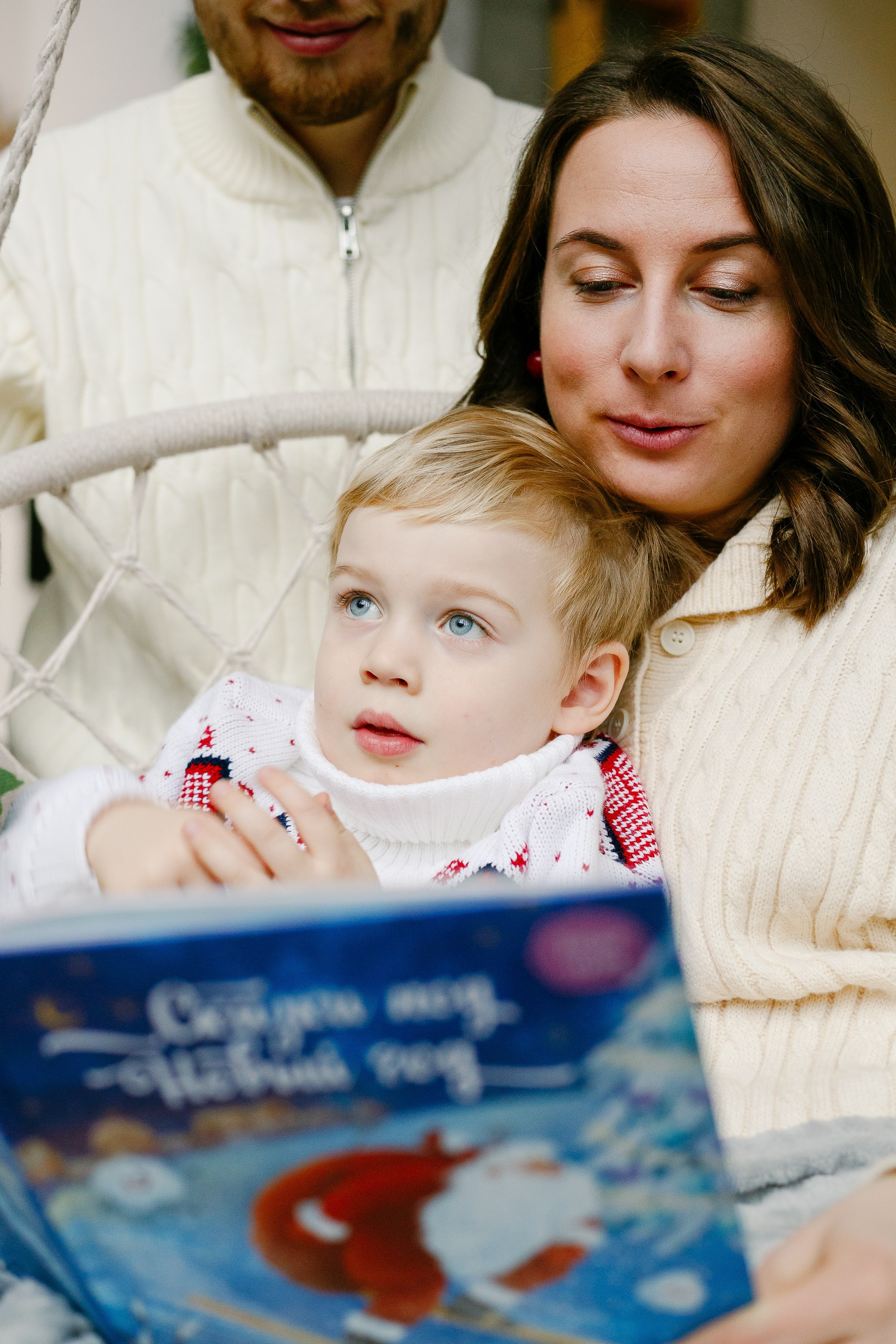 Новогодняя семейная фотосессия в студии