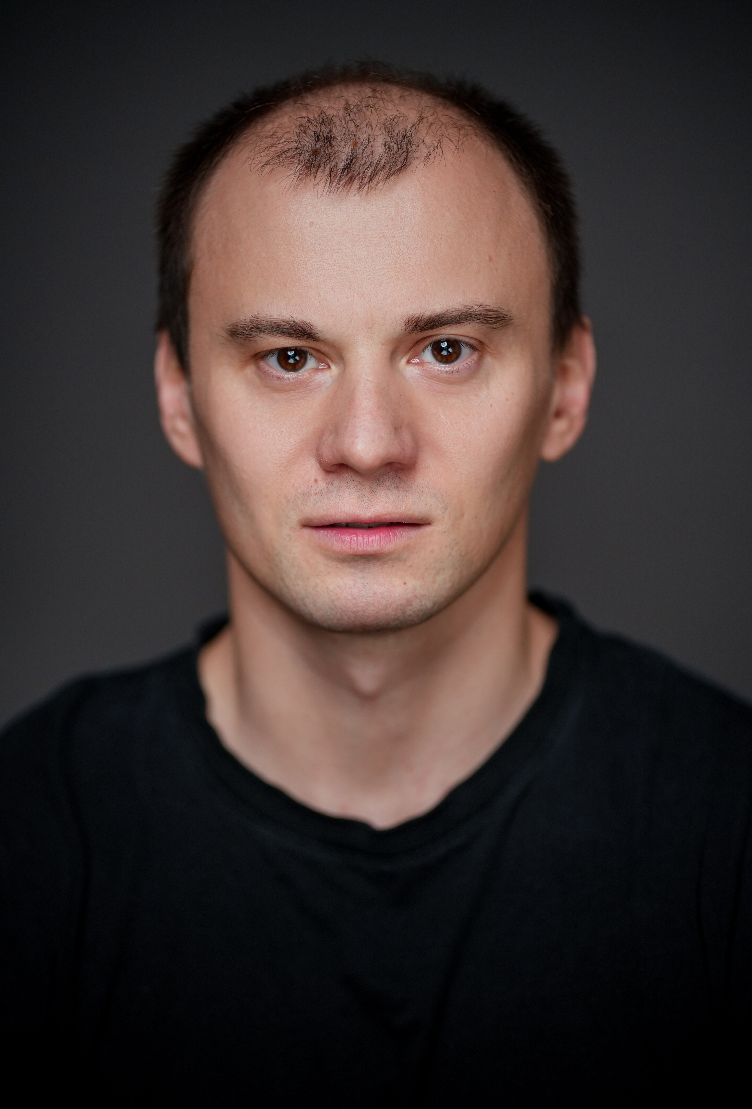 Актер Денис Бекетов