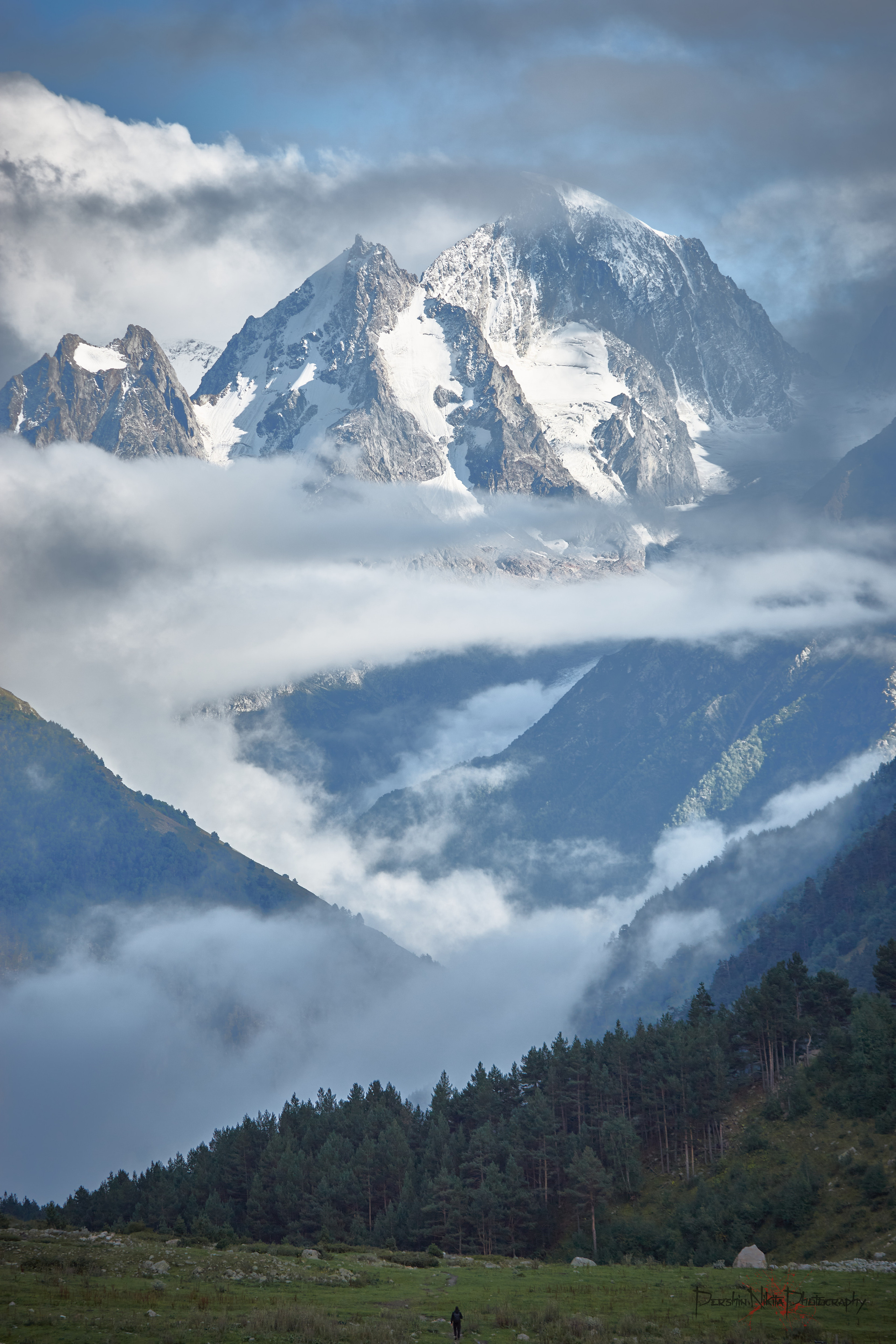 Лето. Горный фотограф на Кавказе Никита Першин
