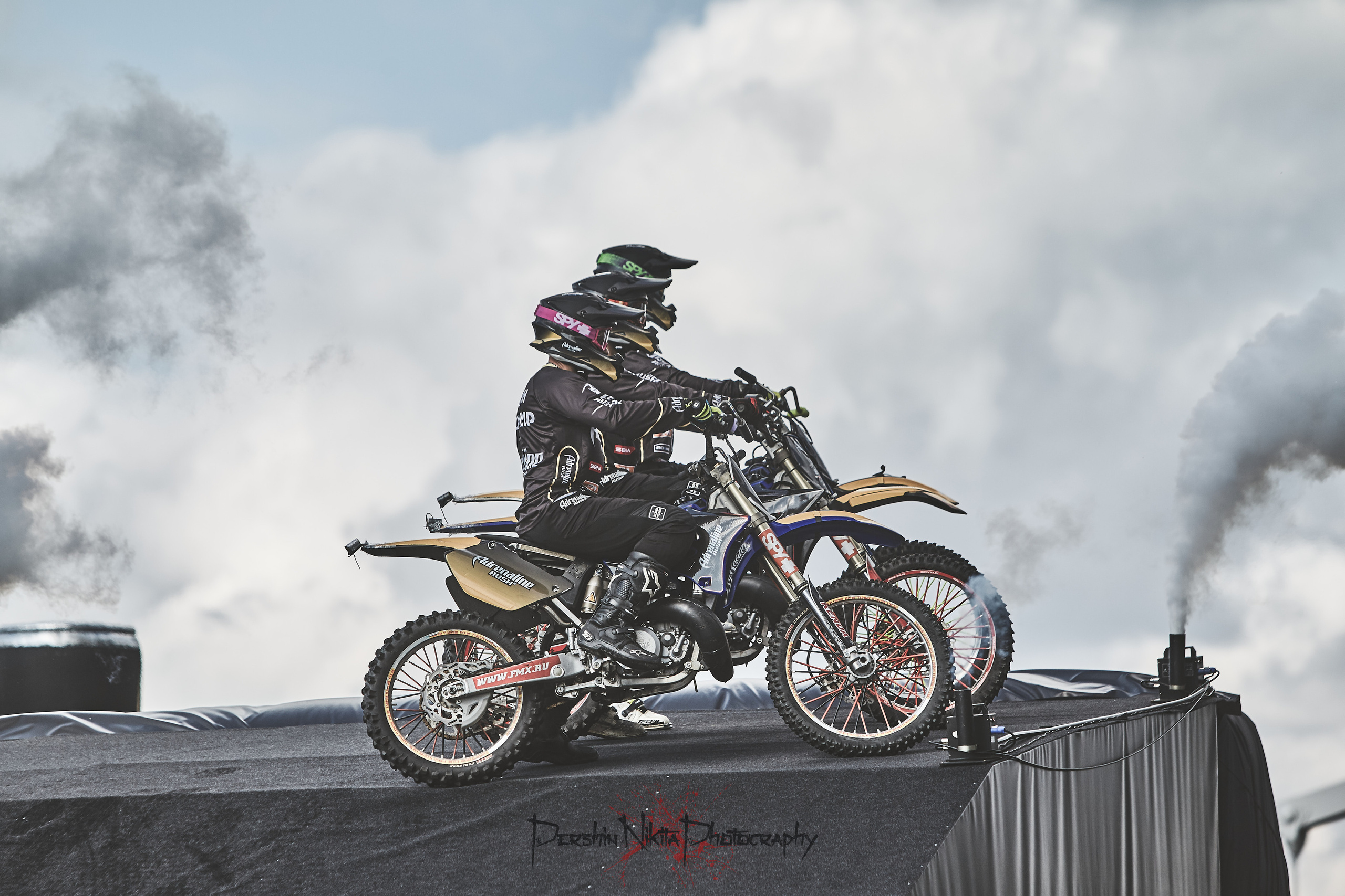 Лето. Горный фотограф на Кавказе Никита Першин