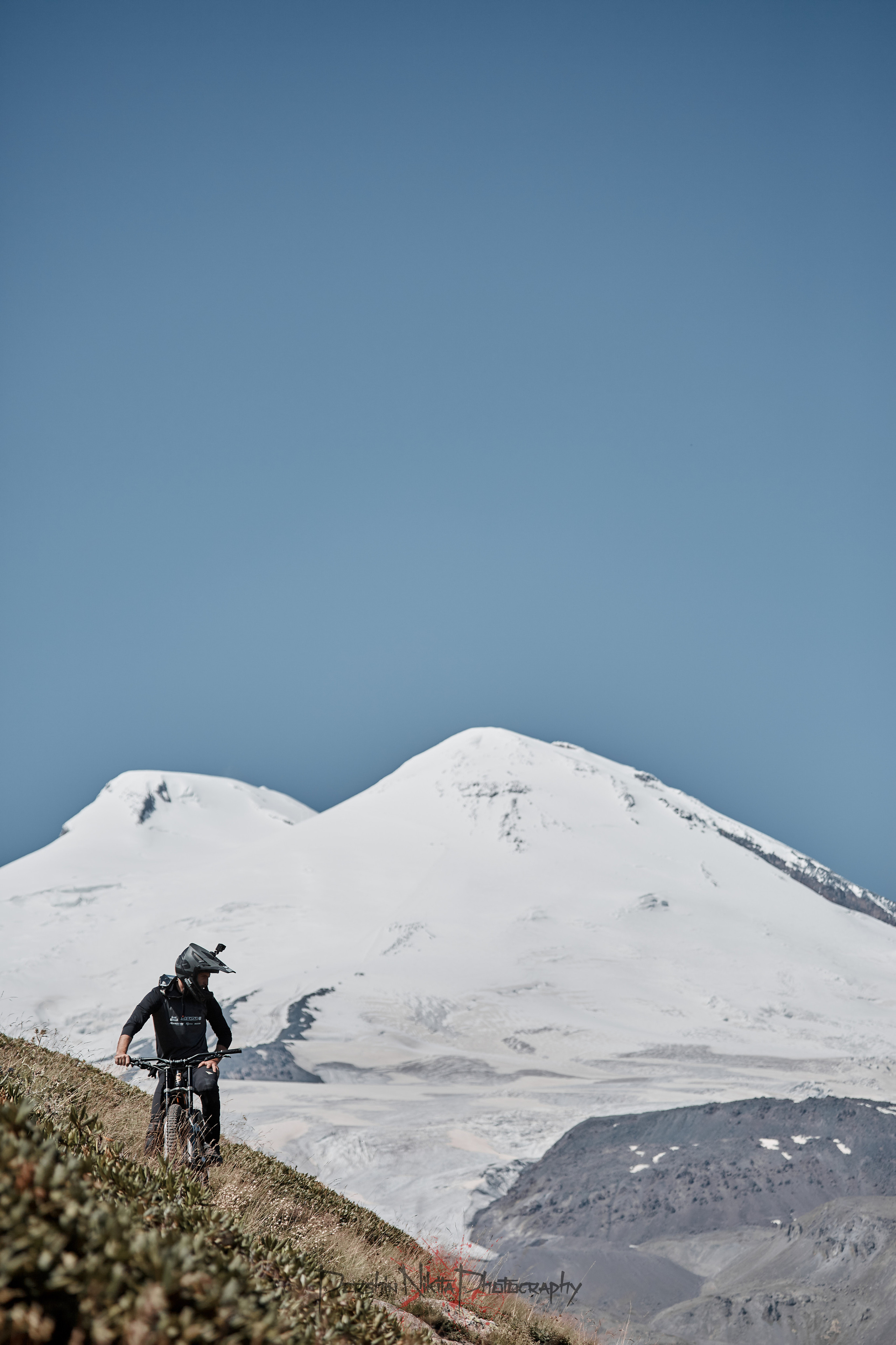 Лето. Горный фотограф на Кавказе Никита Першин