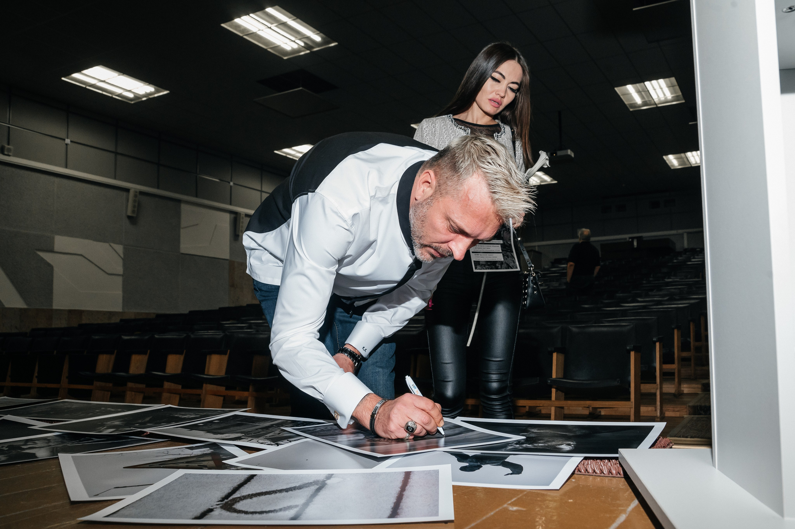 Обо мне. Выставки, публикации, галереи, конкурсы. Фотограф Роман Адлер