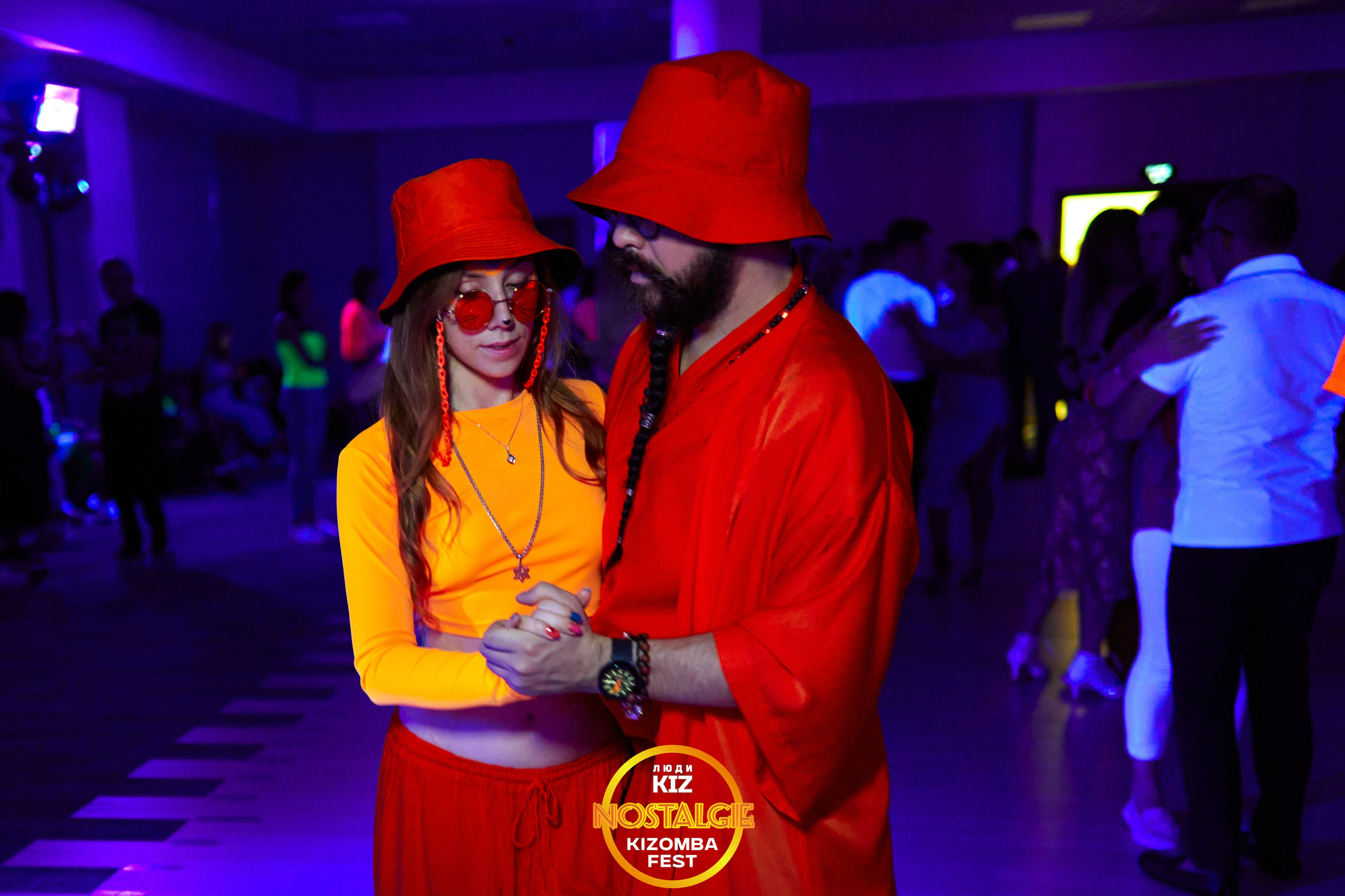 Neon party. Свадебный фотограф