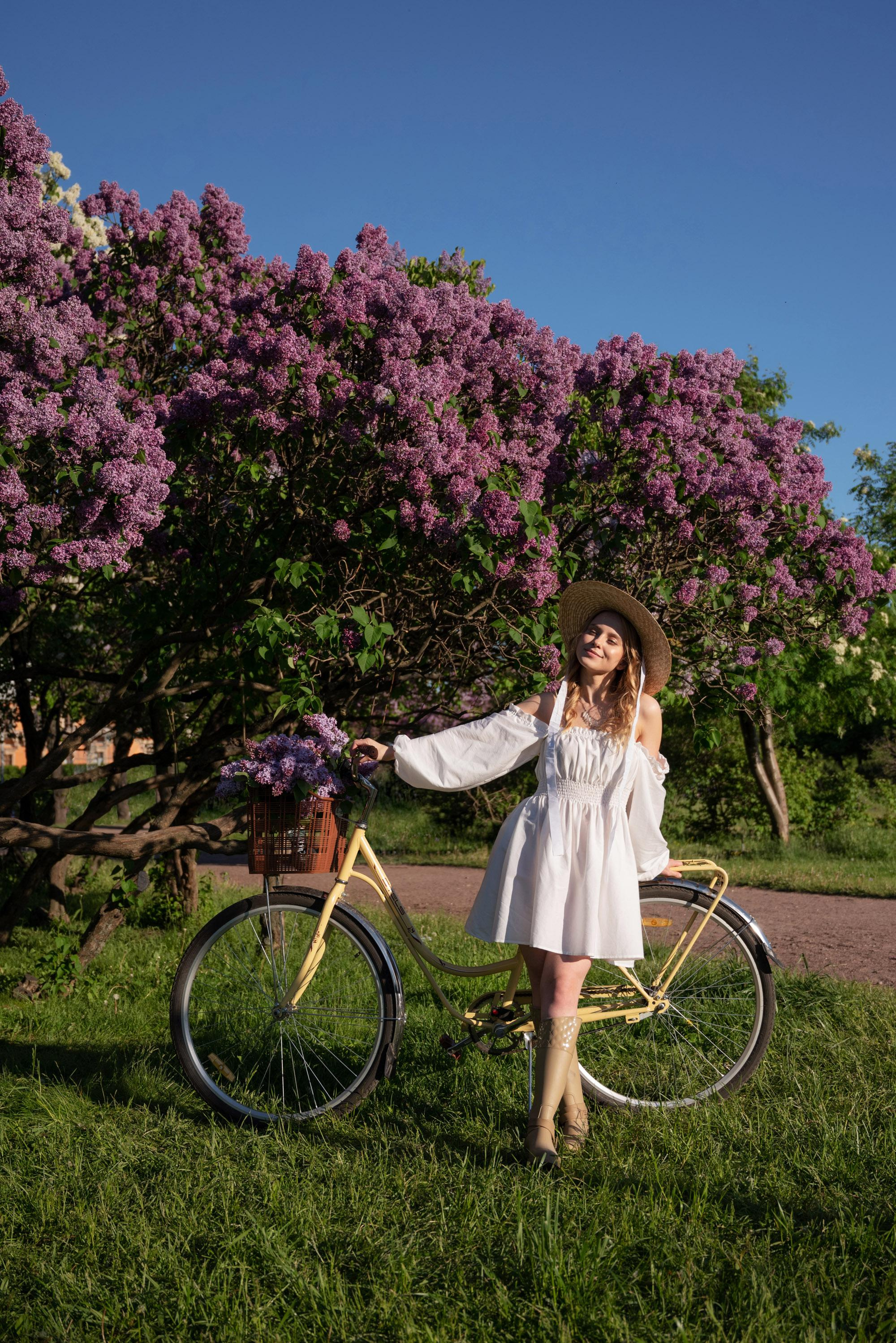 Цветущая сирень. Свадебный фотограф в Санкт-Петербурге Владислава Тюльпина