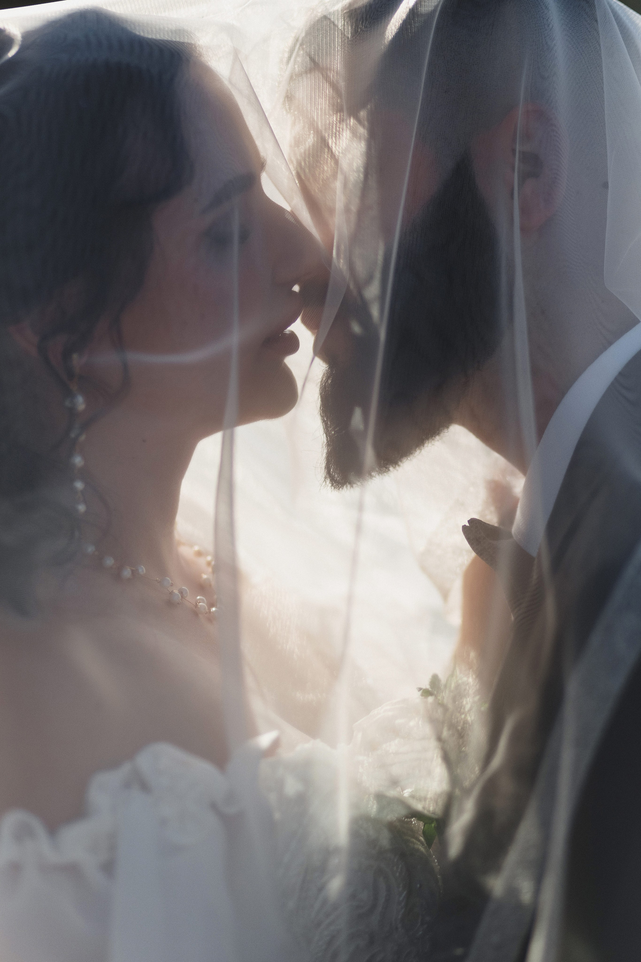 Фотограф в Таганроге летняя свадьба: Романтическая свадебная прогулка. Свадебный и семейный фотограф в Таганроге Бакарюк Антон