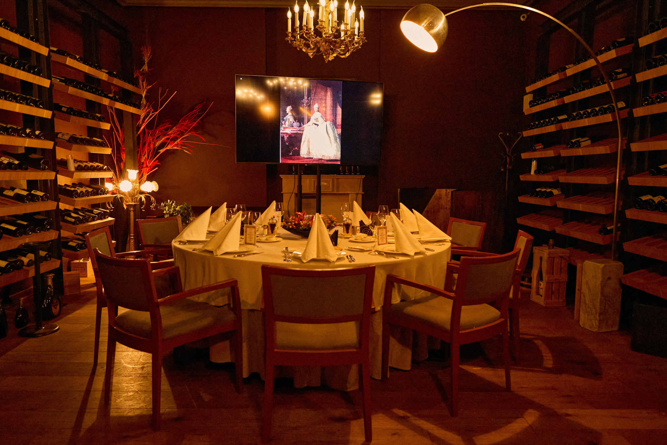 Evening on Nevsky Prospect Street at the Palkin Restaurant. Фотограф в Санкт-Петербурге Владимир Тихомиров