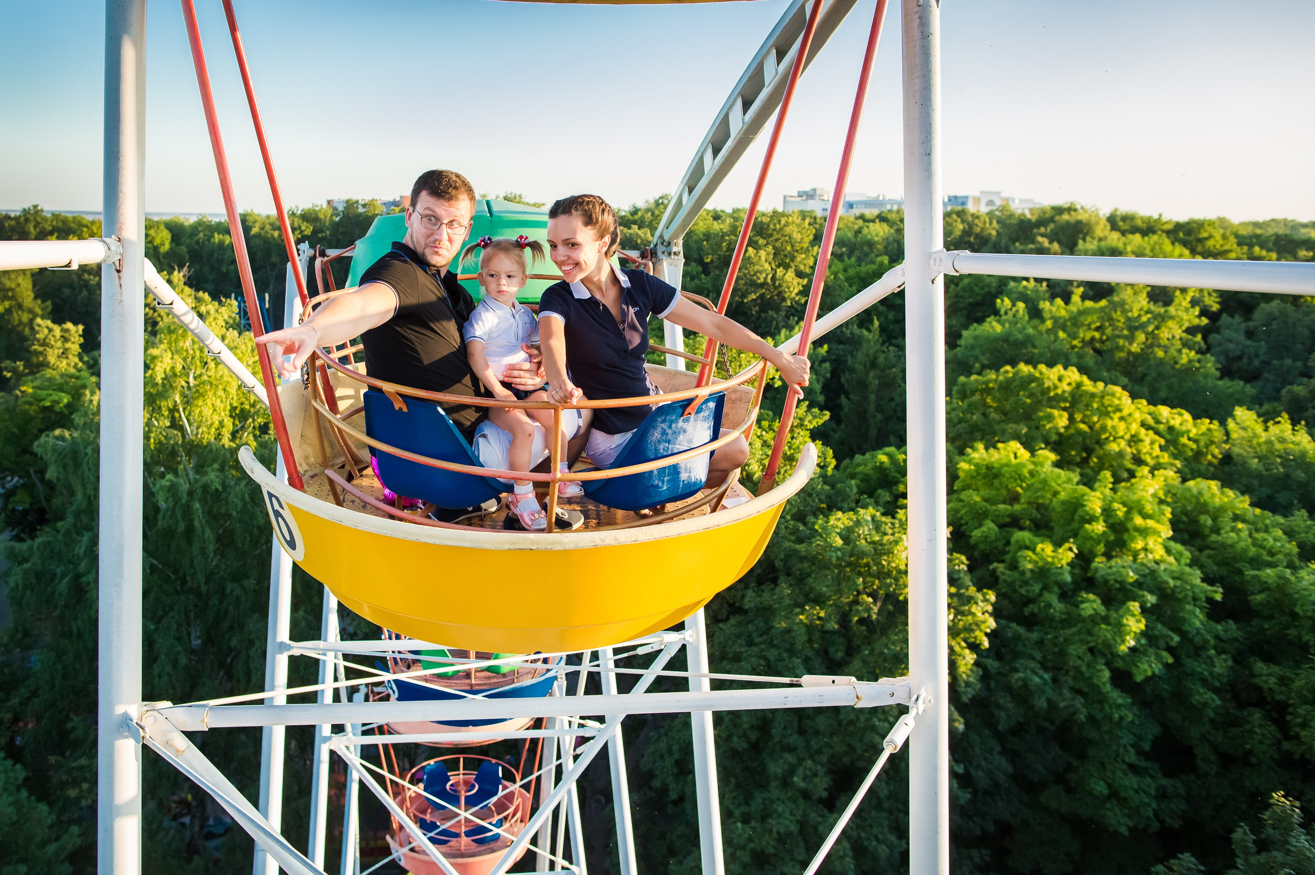 Прогулка в парке. Репортажный, семейный и детский фотограф в Пензе и Заречном Арина Ермилова. Картины барельеф на заказ