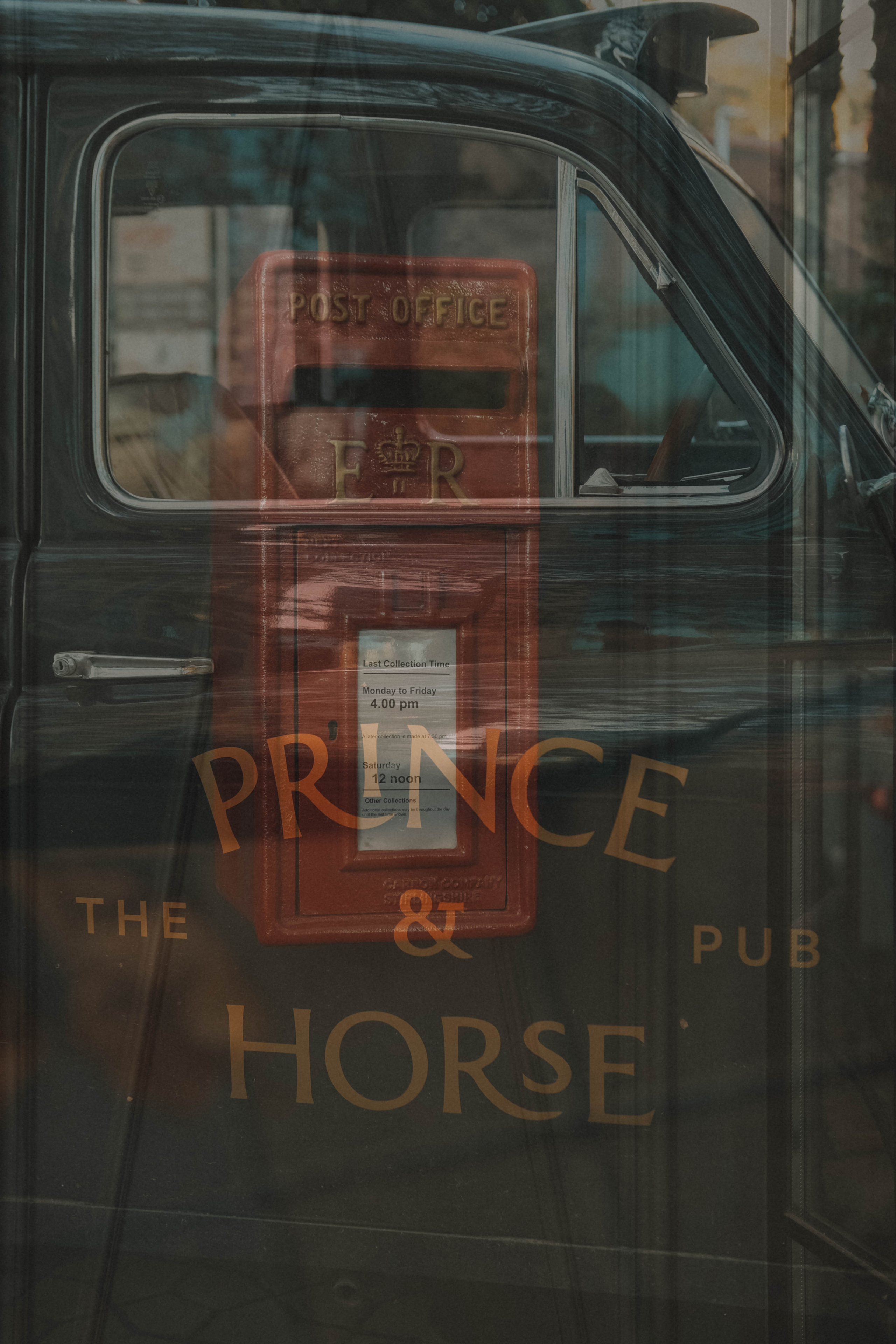 Pub Prince & Horse