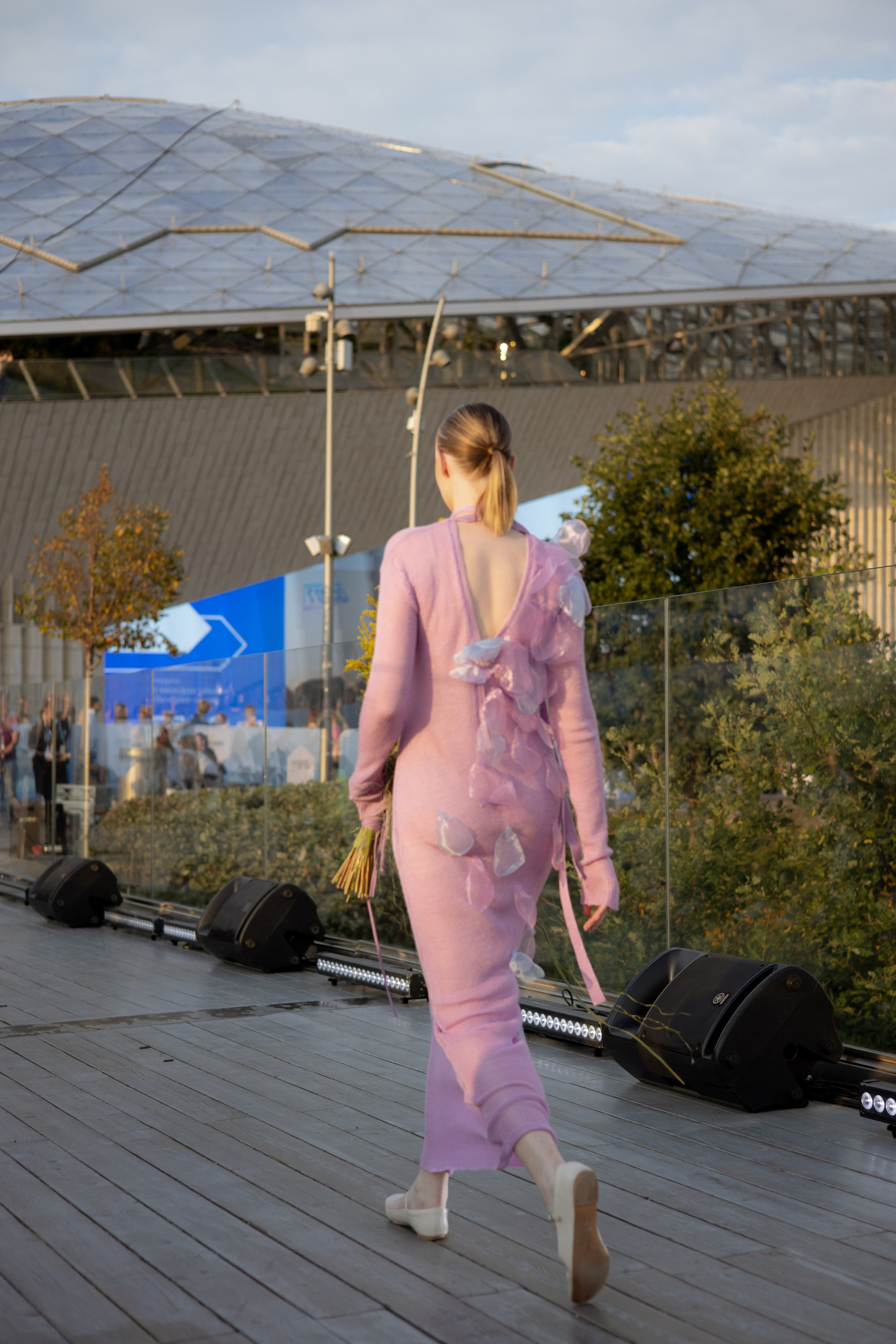 Модный показ. Парящий мост. Оформление свадеб, декор свадеб Вера Маркова, Москва