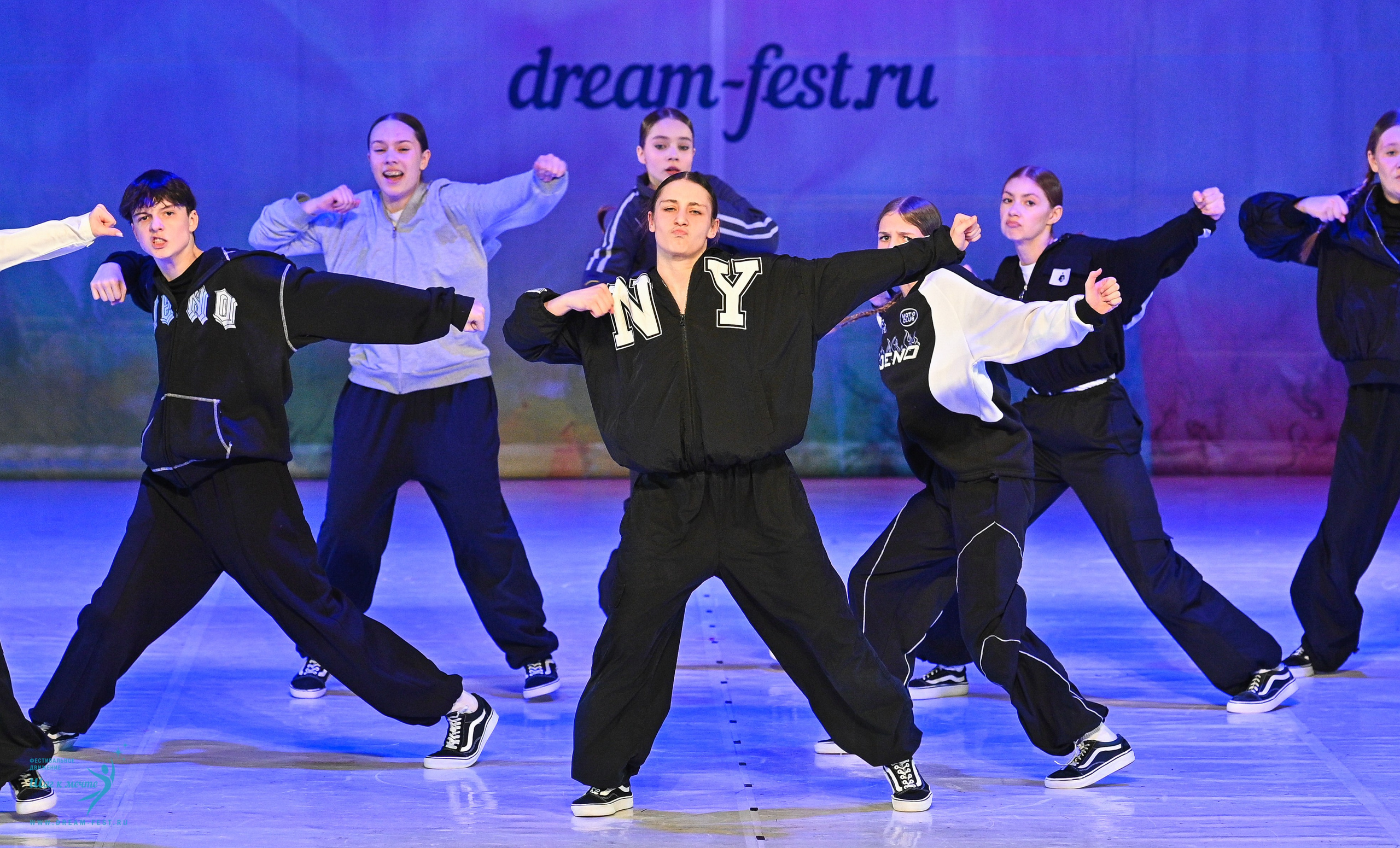 11.04.2025 Фестивальное движение «Шаг к мечте» г. Москва. Медиастудия Фото Концепт